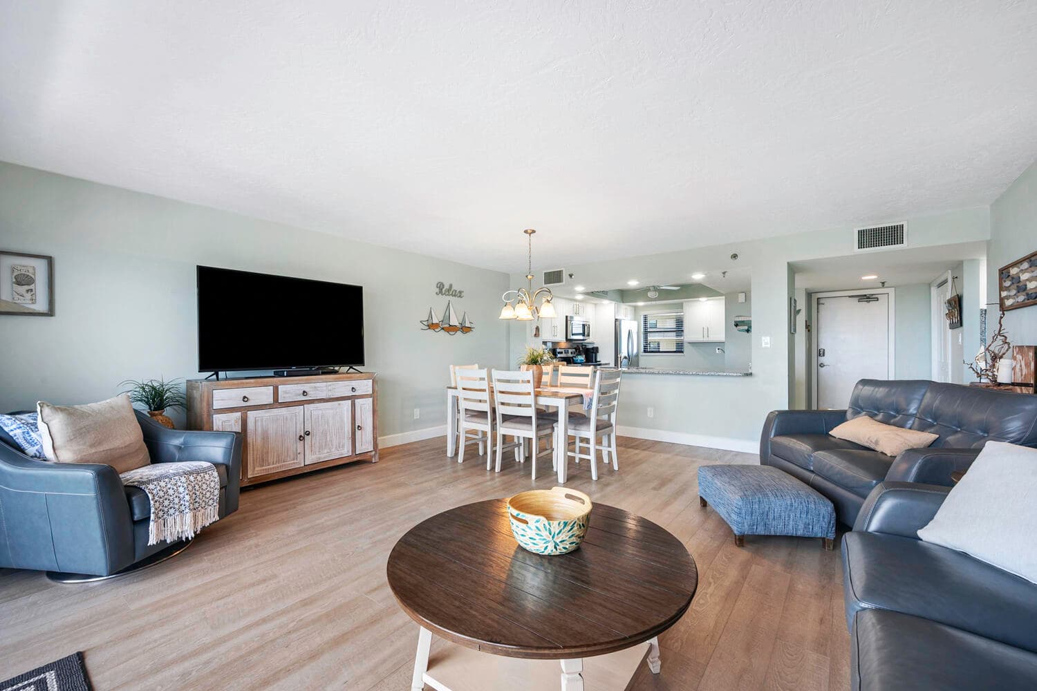 801 S Ocean Drive 701, Fort Pierce, FL 34949 — photo 5 of 36