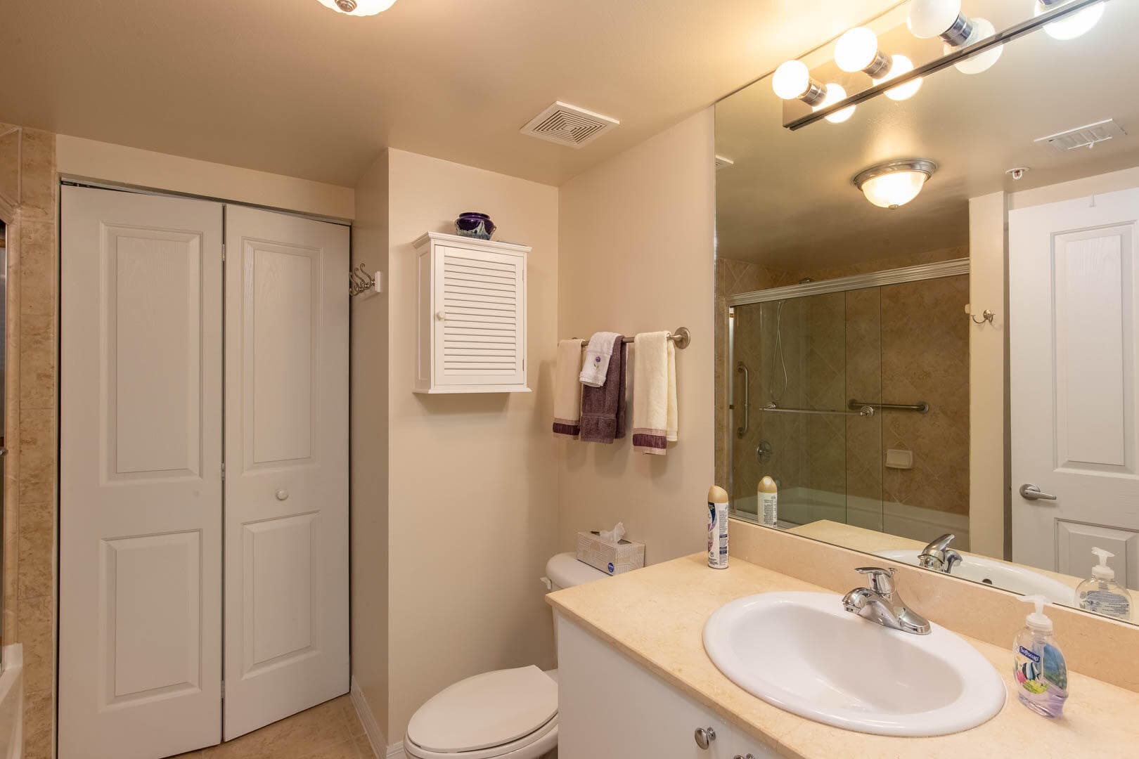 600 S Dixie Hwy 520 Highway 520, West Palm Beach, FL 33401 — photo 10 of 16