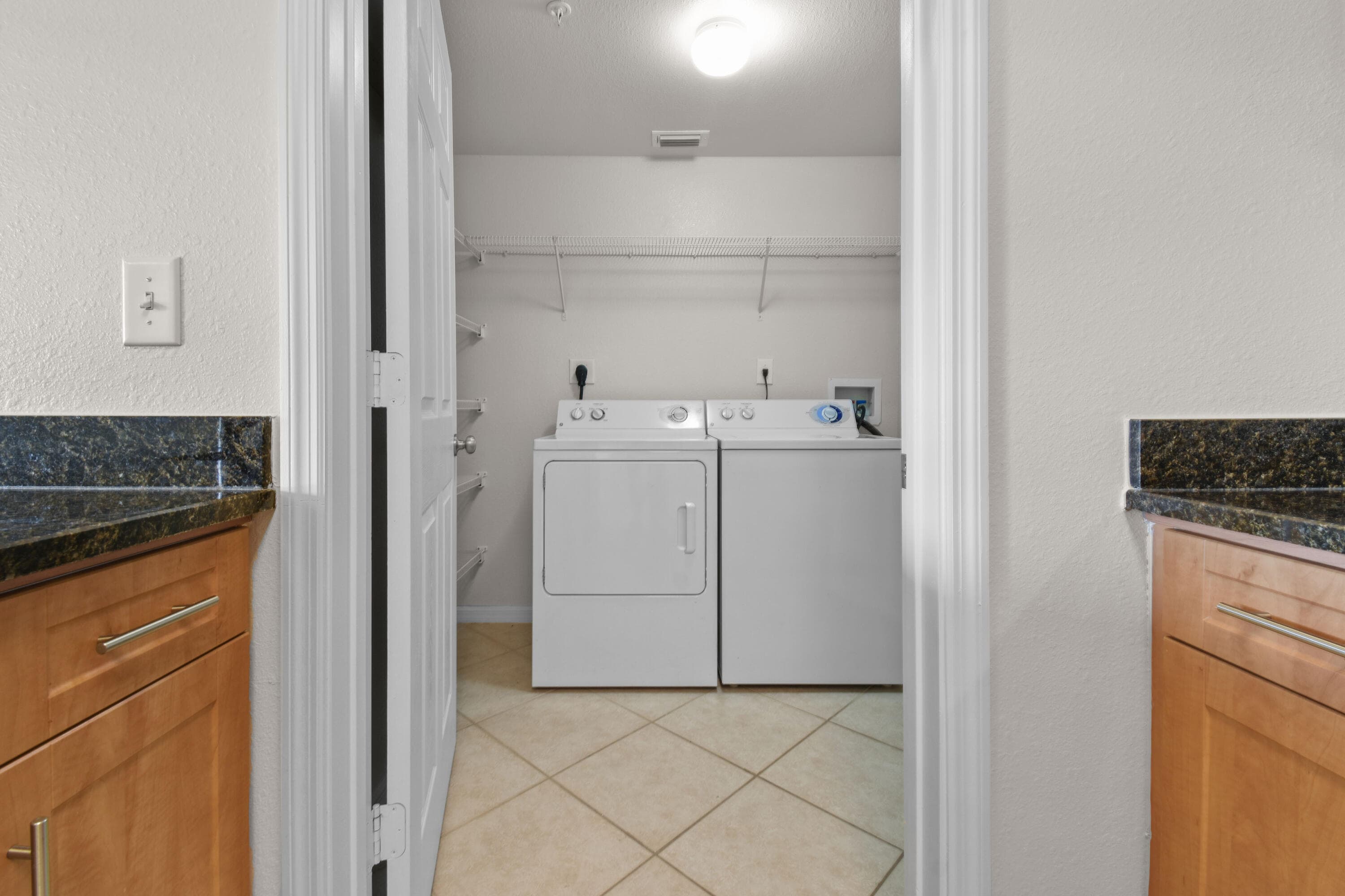 6556 Emerald Dunes Drive 302, West Palm Beach, FL 33411 — photo 16 of 32
