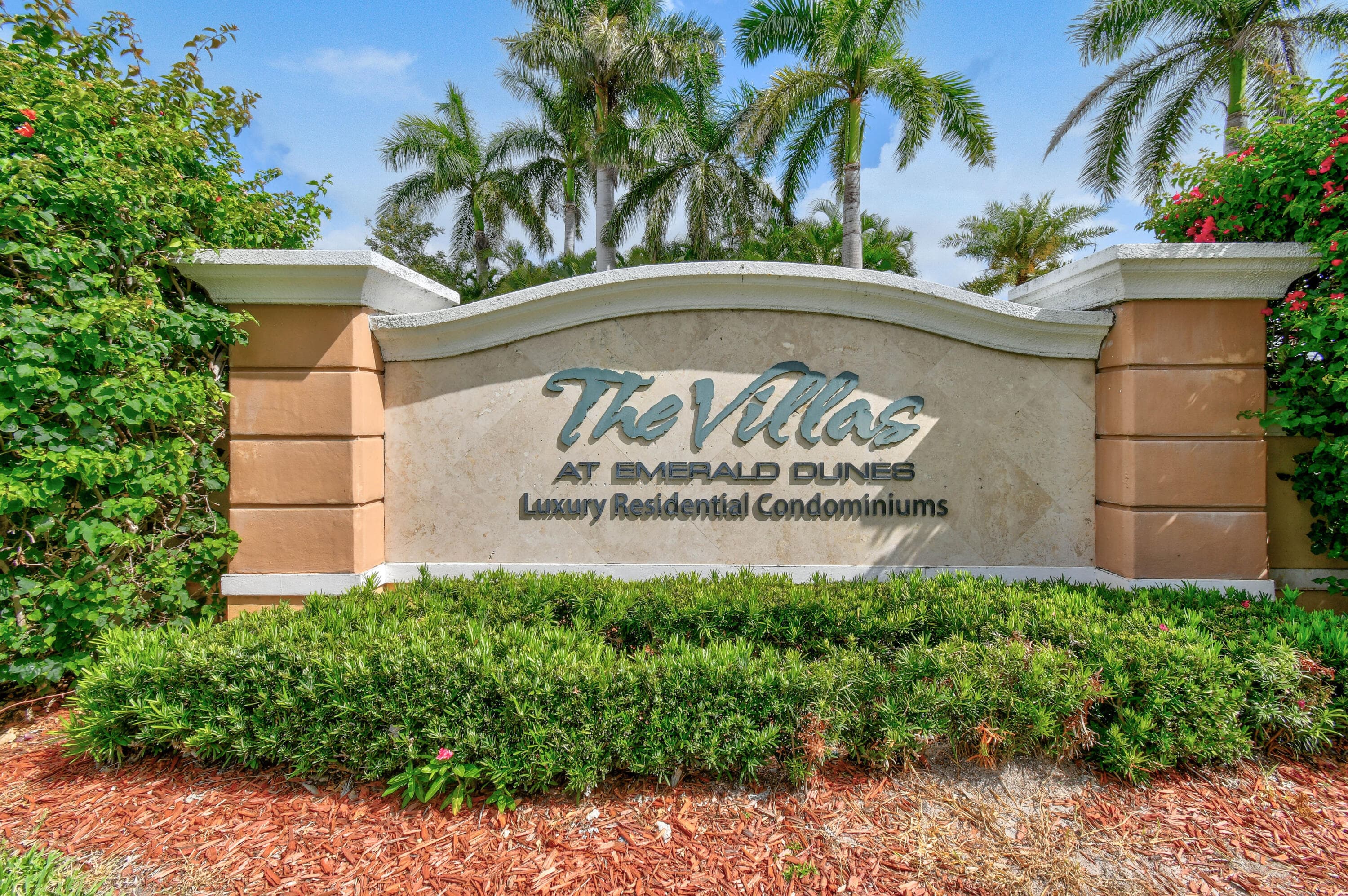 6556 Emerald Dunes Drive 302, West Palm Beach, FL 33411 — photo 21 of 32
