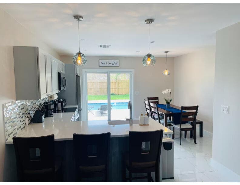 3004 SE 4th Avenue, Fort Lauderdale, FL 33316 — photo 3 of 10