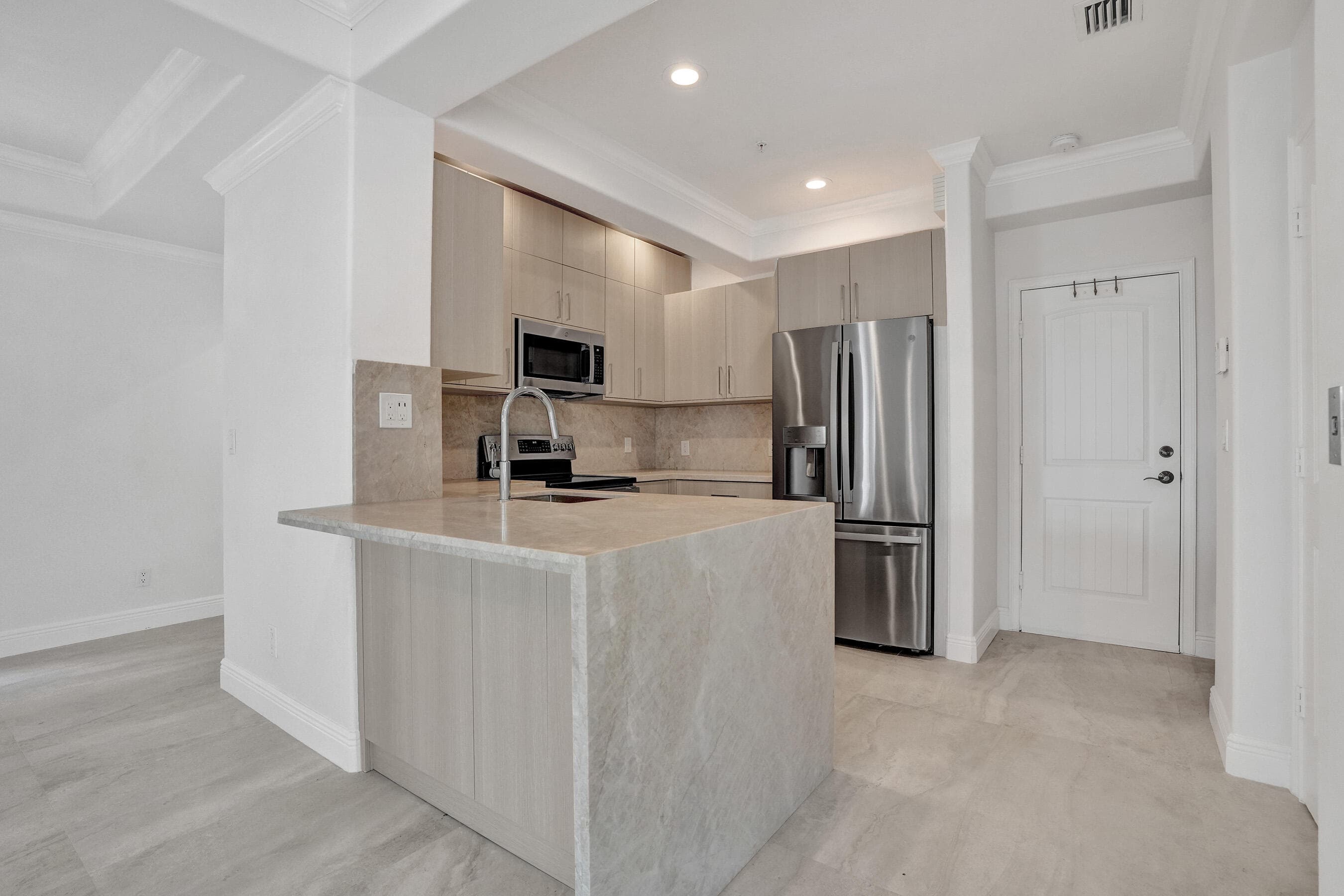 804 NE 7th Street, Fort Lauderdale, FL 33304 — photo 14 of 78