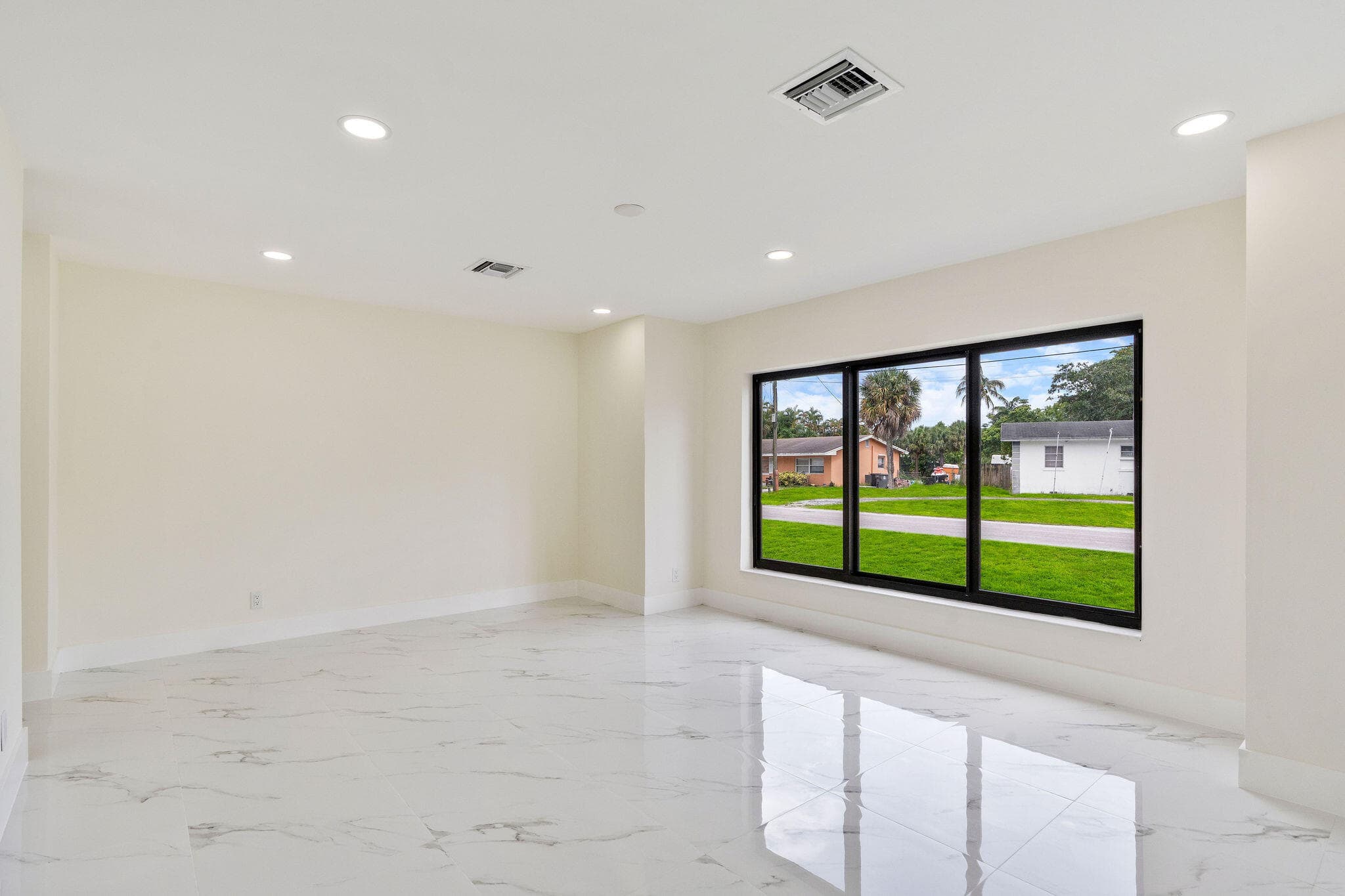 3185 Riddle Road, West Palm Beach, FL 33406 — photo 8 of 33