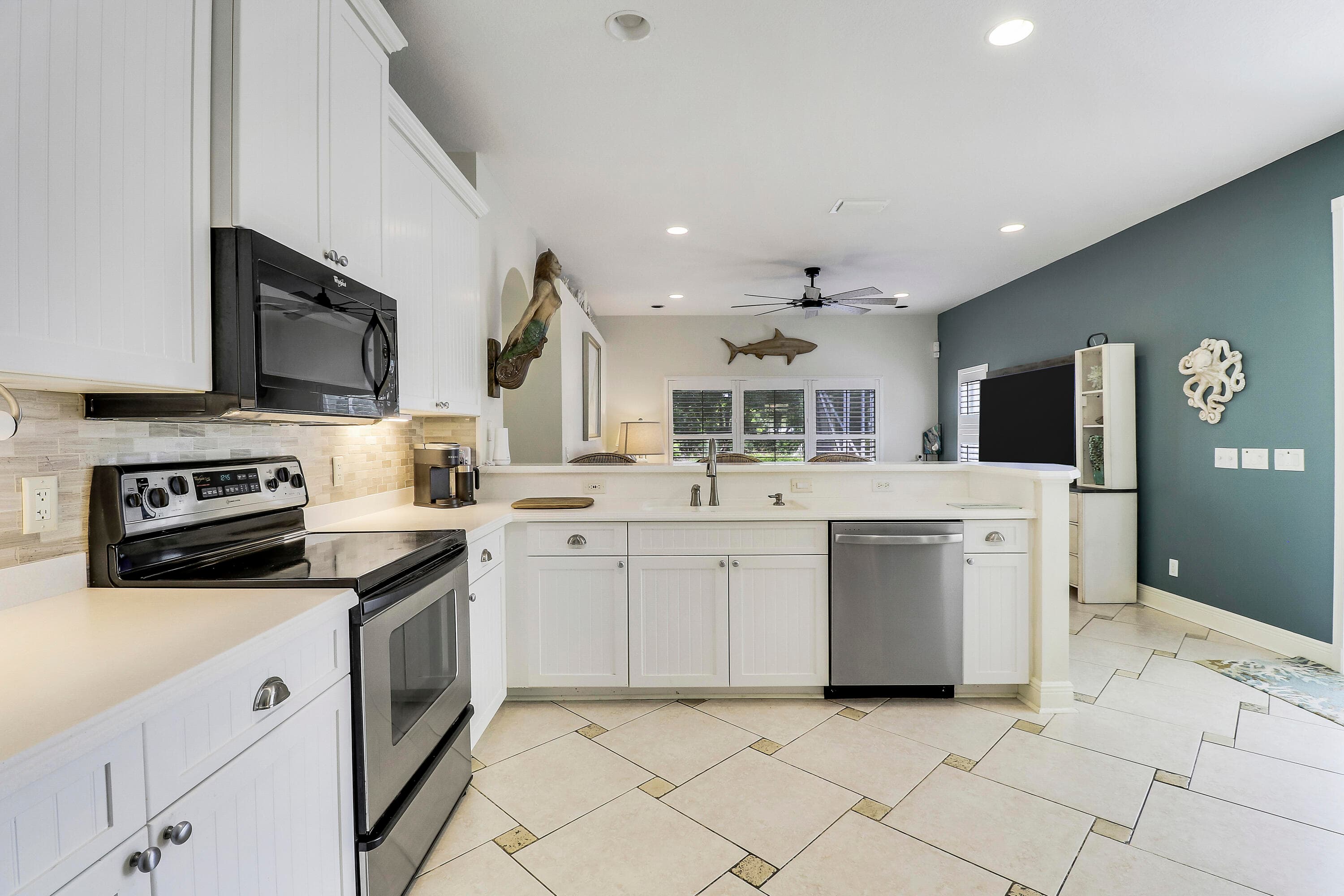 654 NE Little Kayak Point, FL 34983 — photo 11 of 36