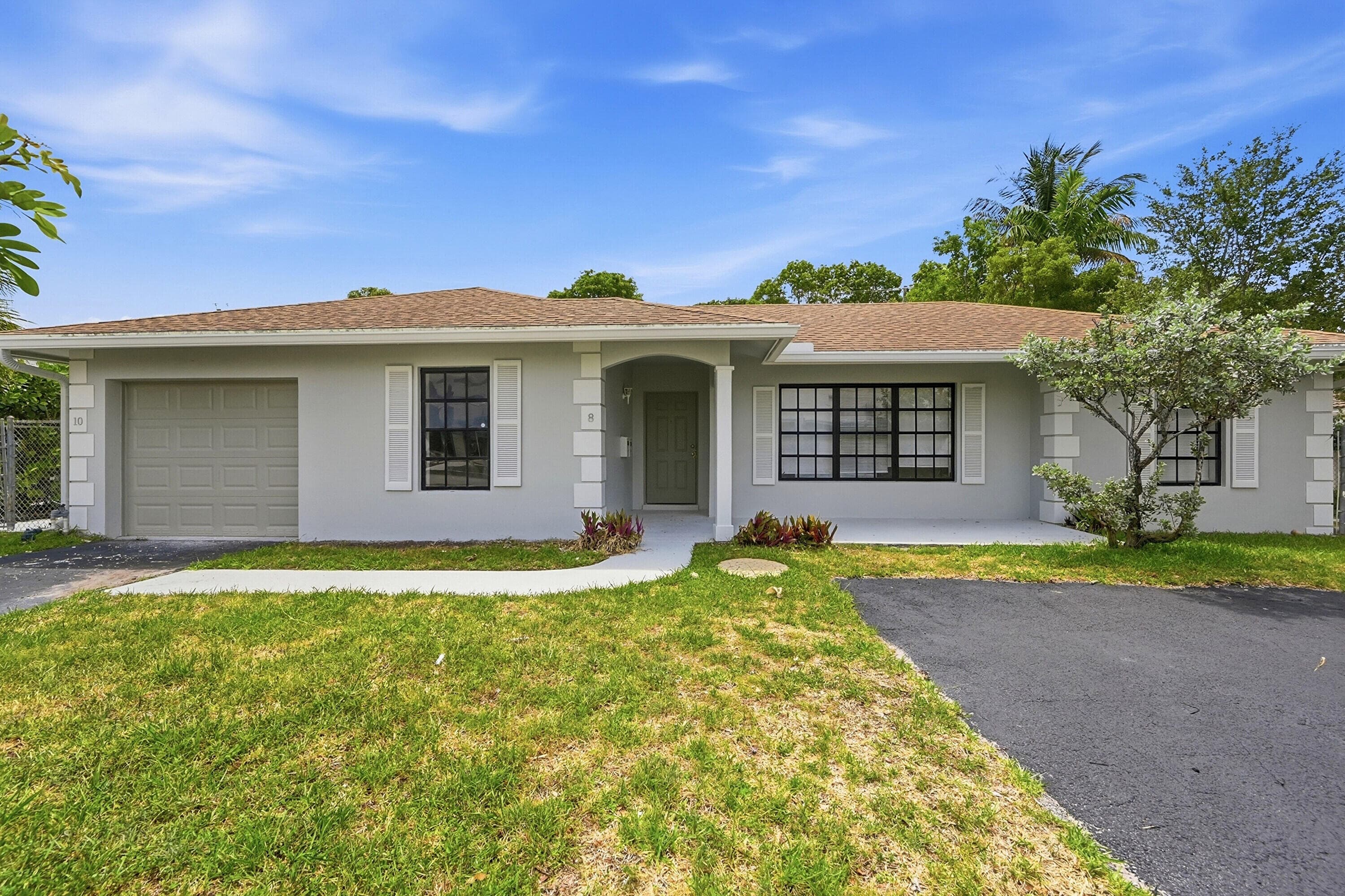 8 NE 9th Avenue, Deerfield Beach, FL 33441 — photo 2 of 56