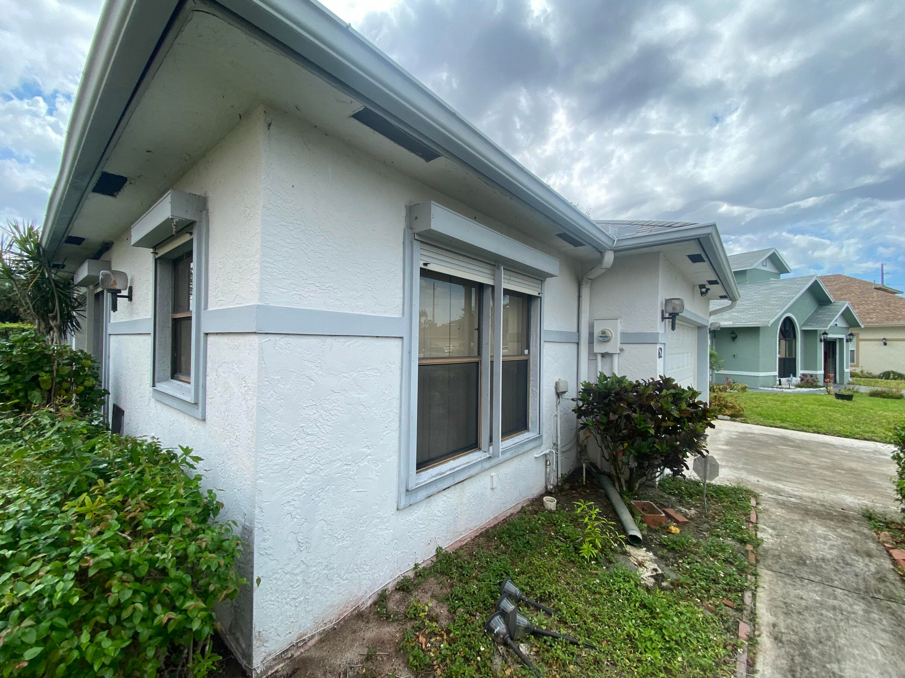 62 Willow Circle, Boynton Beach, FL 33436 — photo 3 of 30