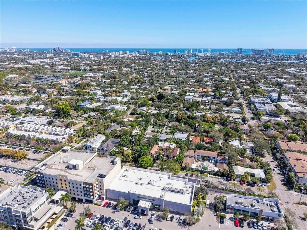 575 NE 7th Avenue 4b, Fort Lauderdale, FL 33301 — photo 59 of 63