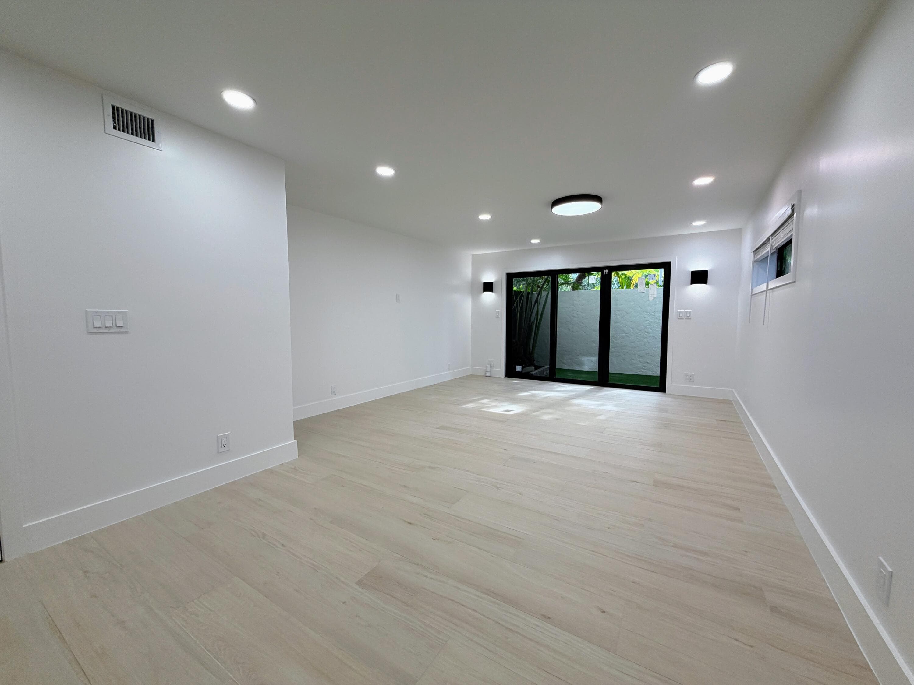 575 NE 7th Avenue 4b, Fort Lauderdale, FL 33301 — photo 4 of 63