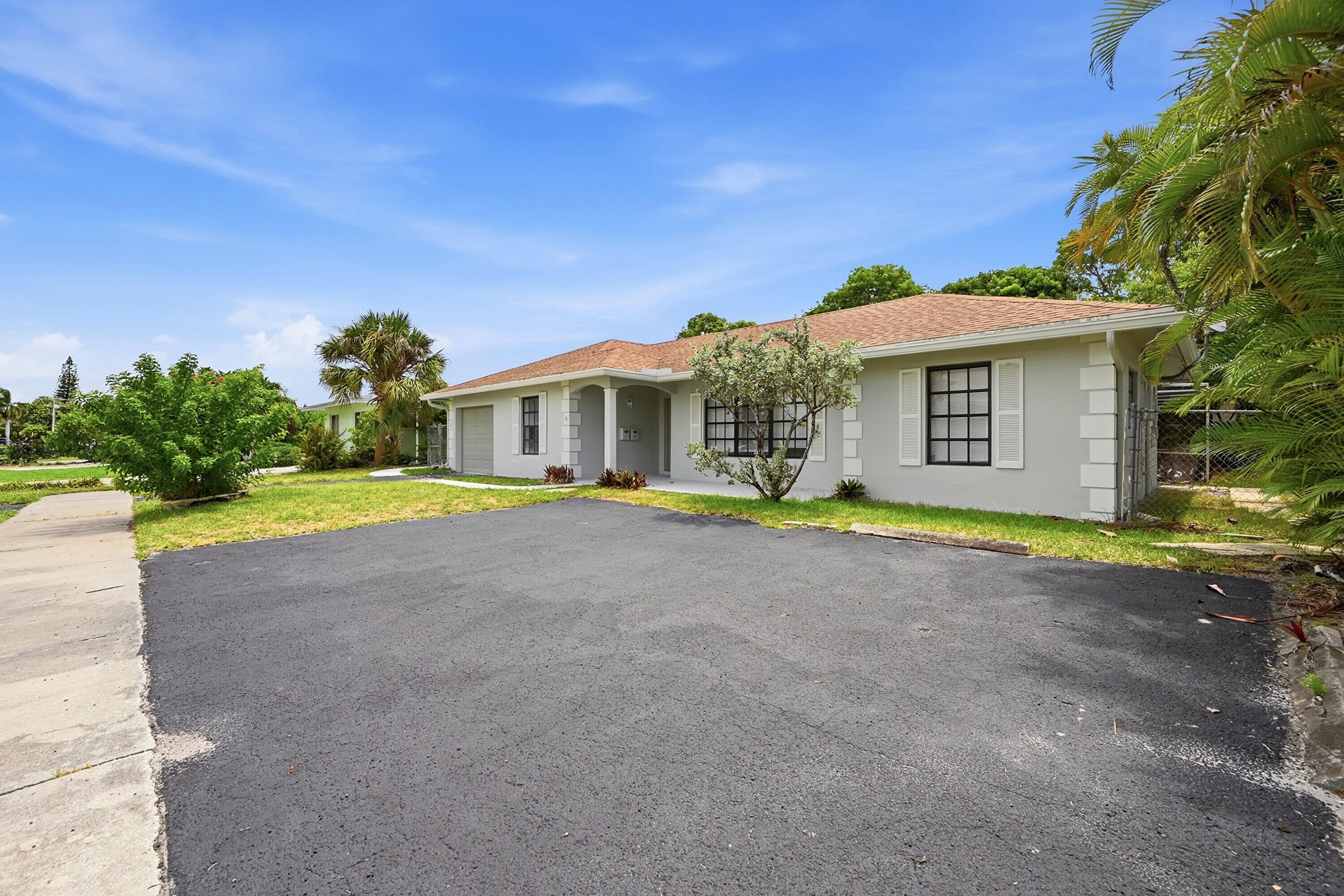 8-10 NE 9th Avenue, Deerfield Beach, FL 33441 — photo 3 of 56