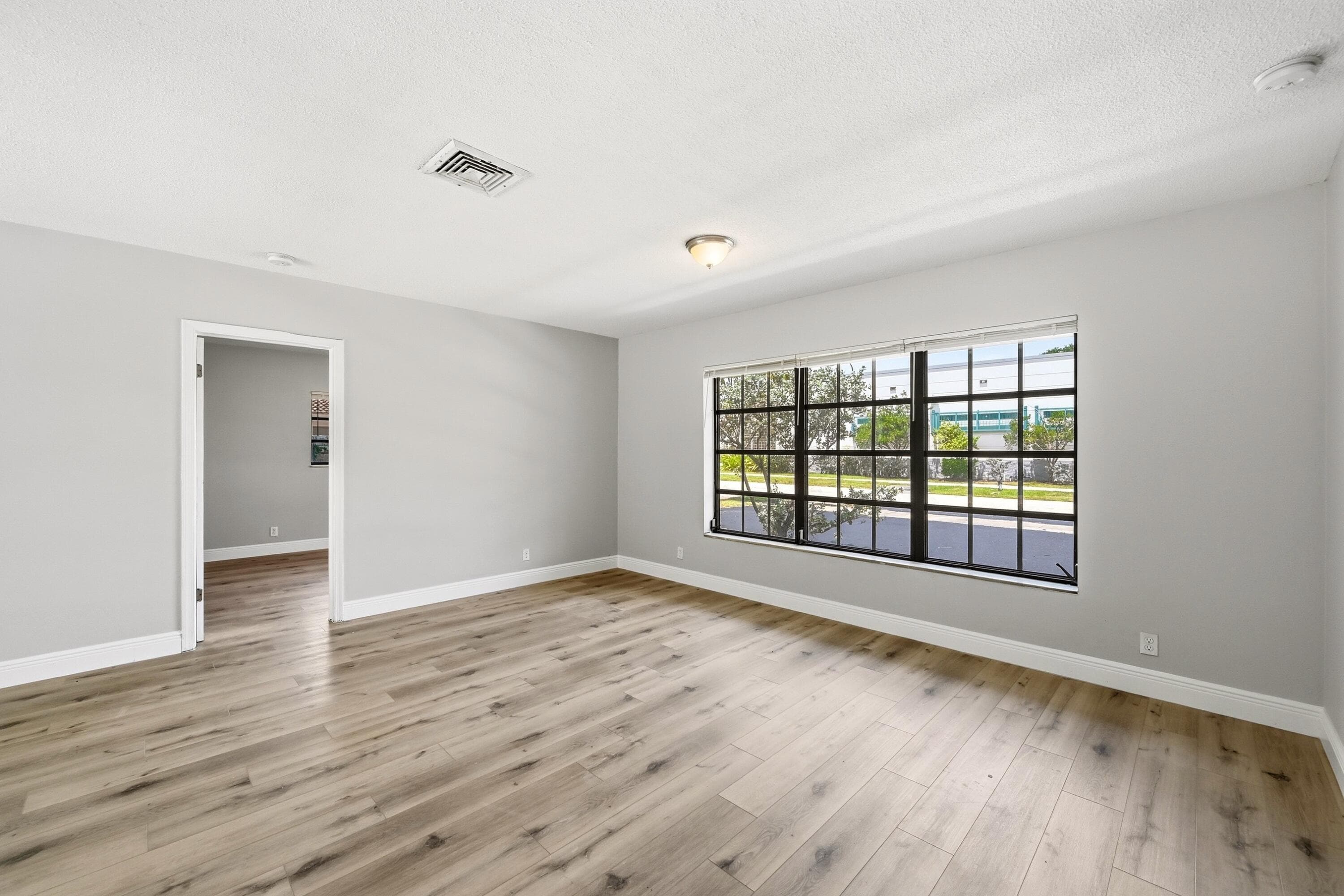 8-10 NE 9th Avenue, Deerfield Beach, FL 33441 — photo 15 of 56