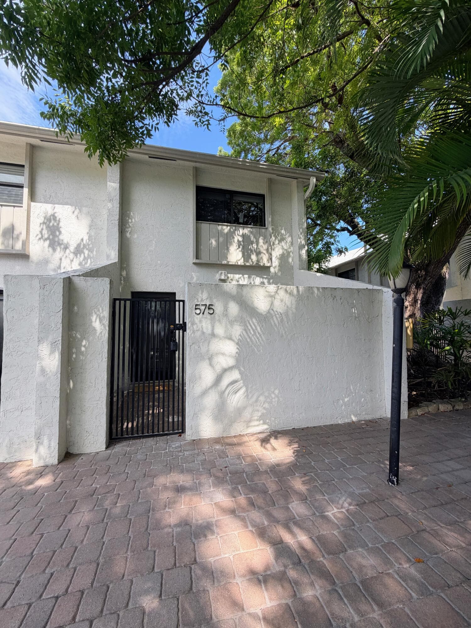 575 NE 7th Avenue 4b, Fort Lauderdale, FL 33301 — photo 2 of 63