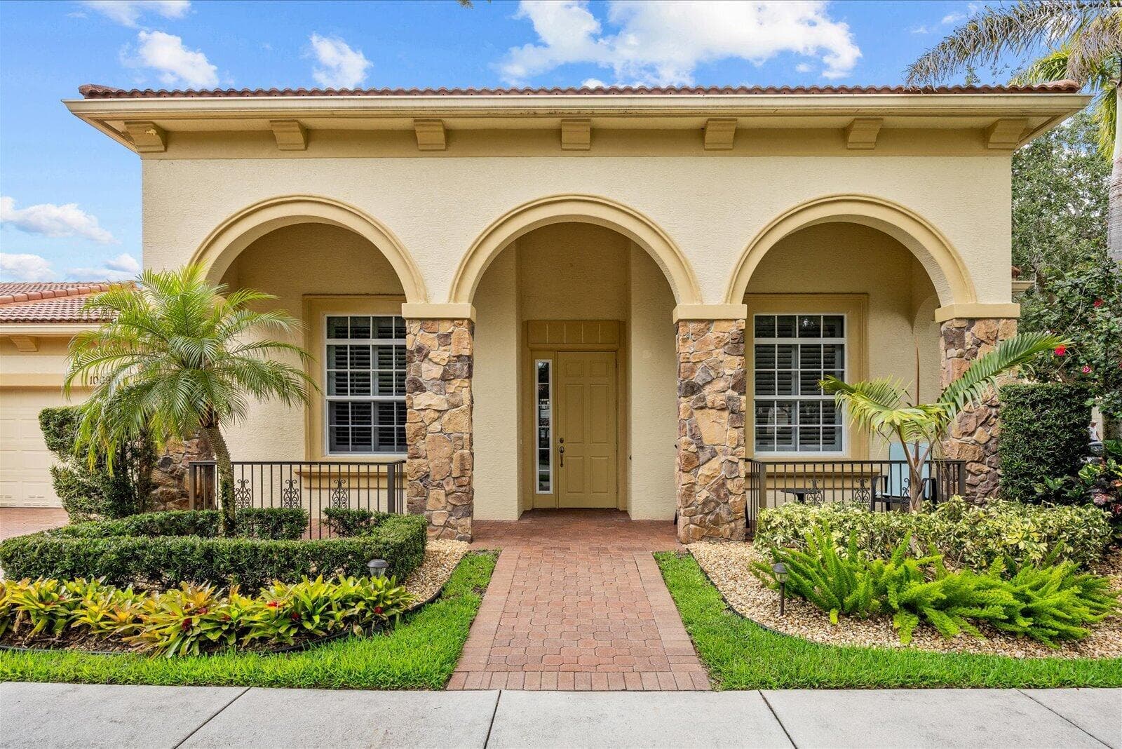 10099 SW Duccio Lane, FL 34986 — photo 4 of 85