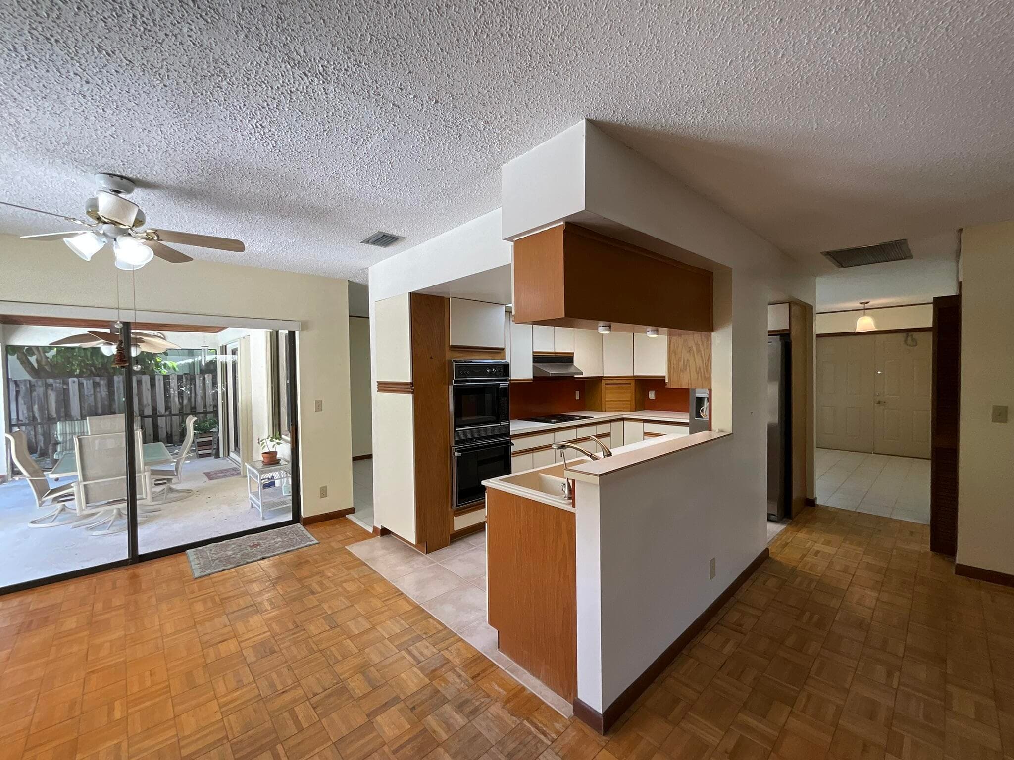 6114 Woodbury Road, Boca Raton, FL 33433 — photo 13 of 30