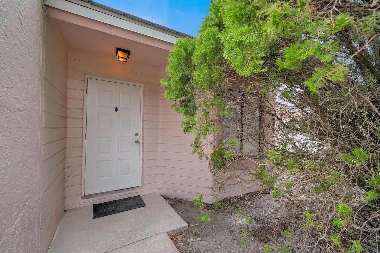 5864 Strawberry Lakes Circle, Lake Worth, FL 33463 — photo 2 of 23