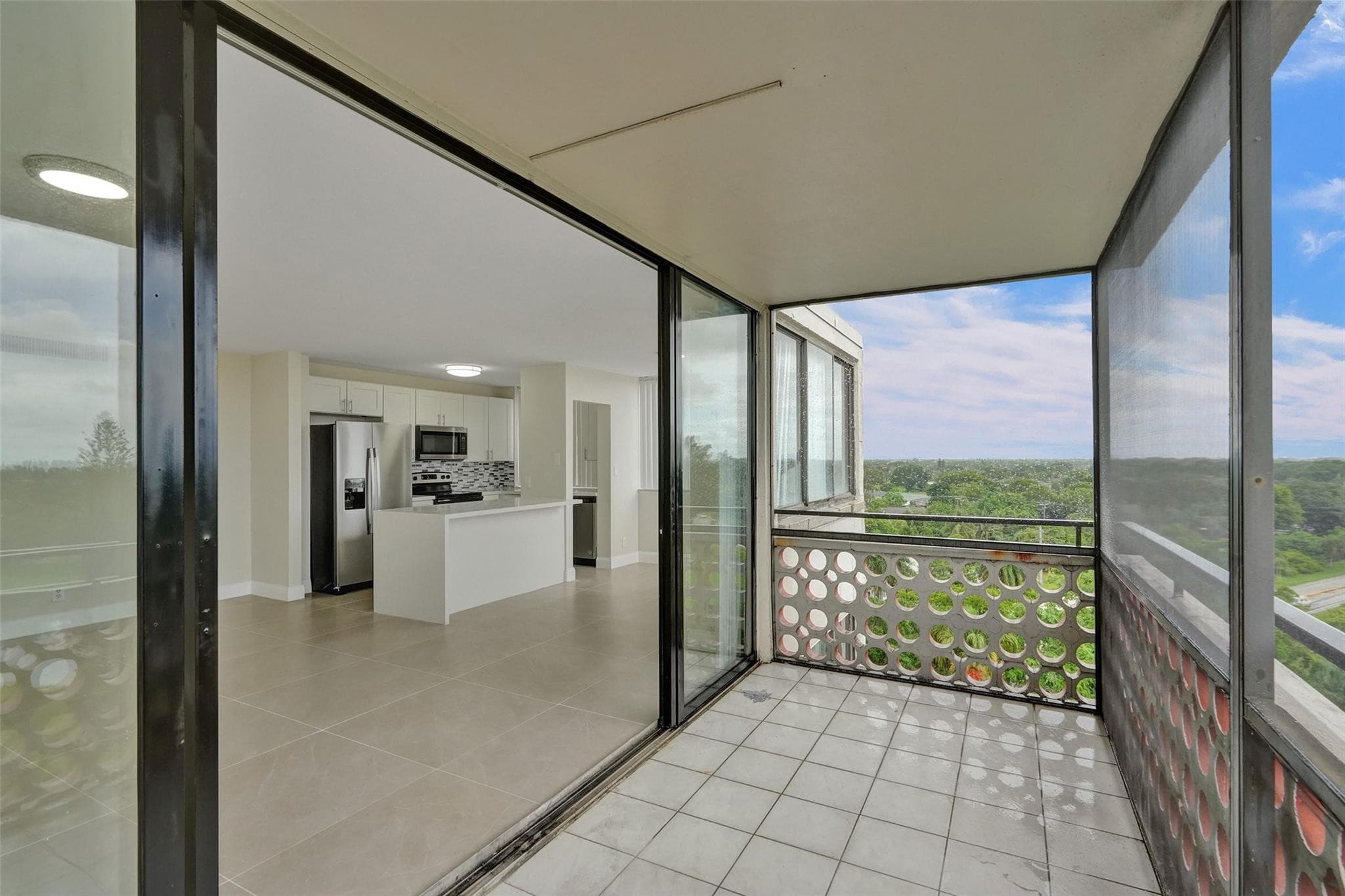 4222 Inverrary Boulevard 4810, Lauderhill, FL 33319 — photo 26 of 64