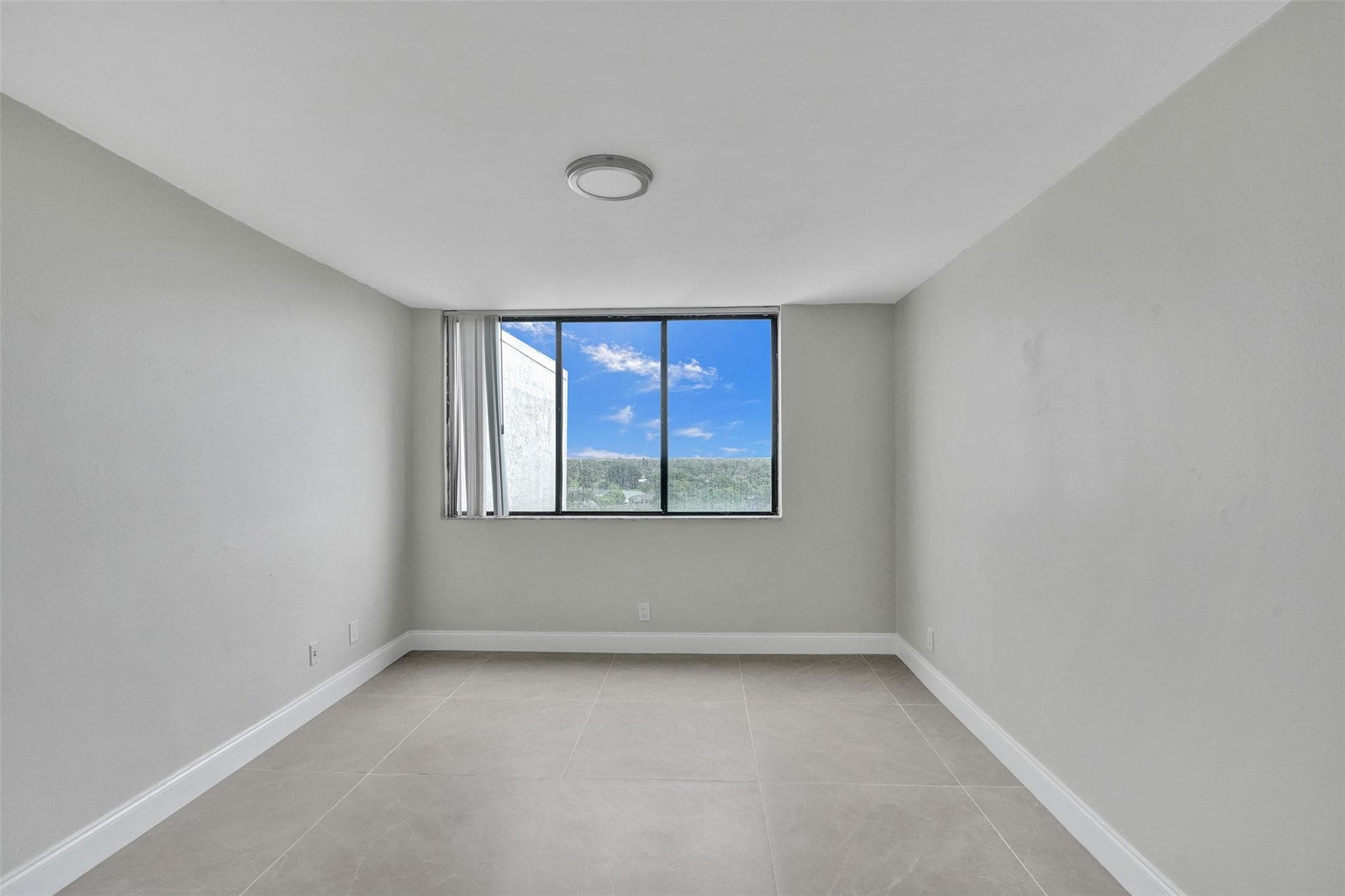 4222 Inverrary Boulevard 4810, Lauderhill, FL 33319 — photo 32 of 64