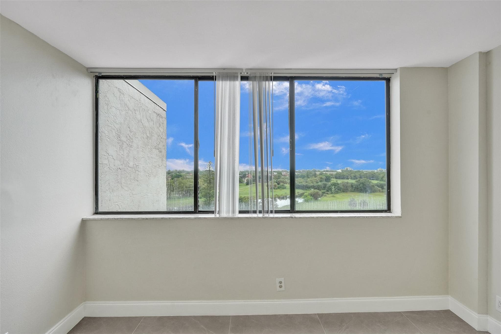 4222 Inverrary Boulevard 4810, Lauderhill, FL 33319 — photo 46 of 64