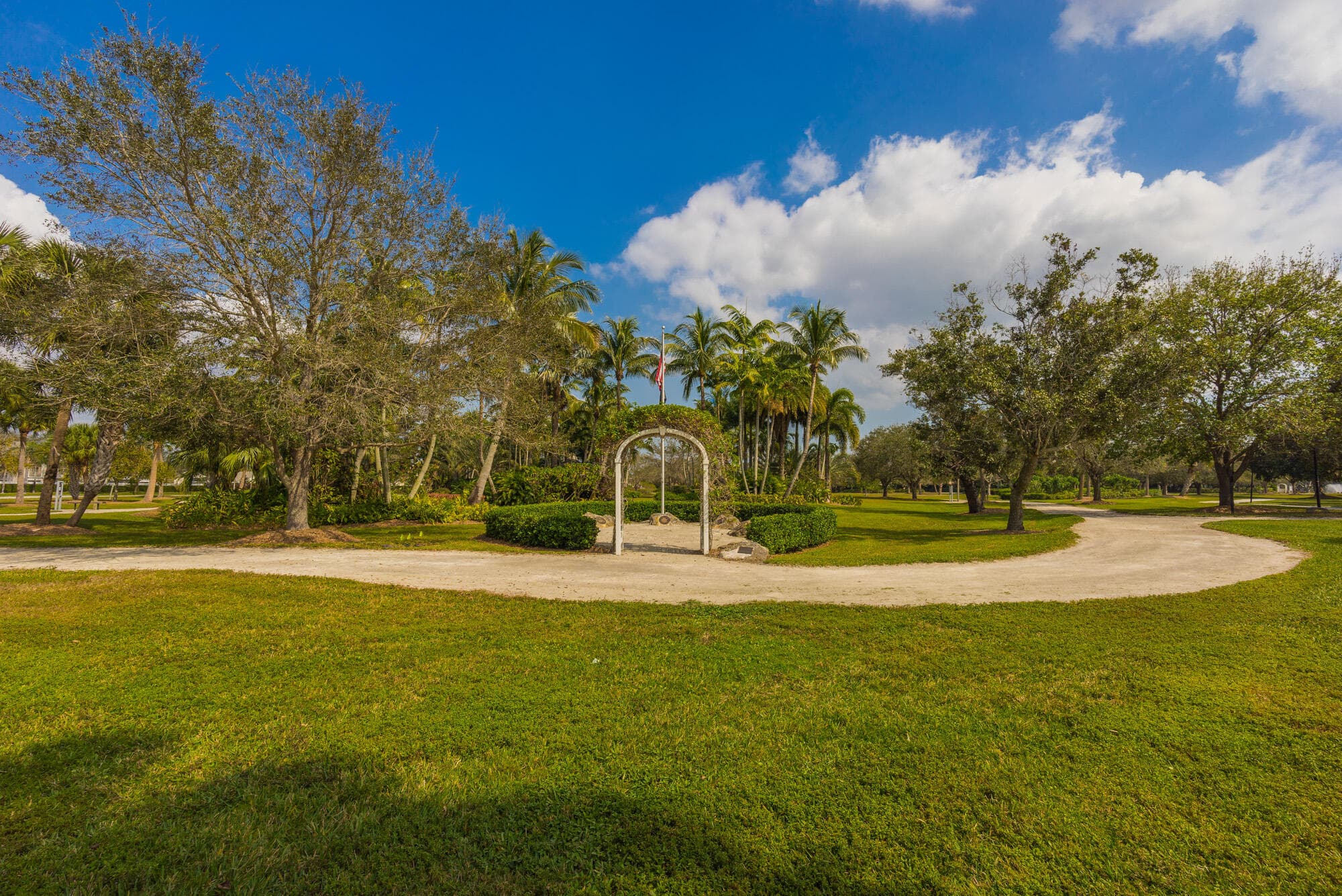 48 Ironwood Way N, Palm Beach Gardens, FL 33418 — photo 47 of 53