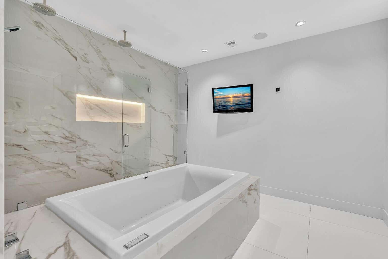17121 Collins Avenue 4403, Sunny Isles Beach, FL 33160 — photo 18 of 24