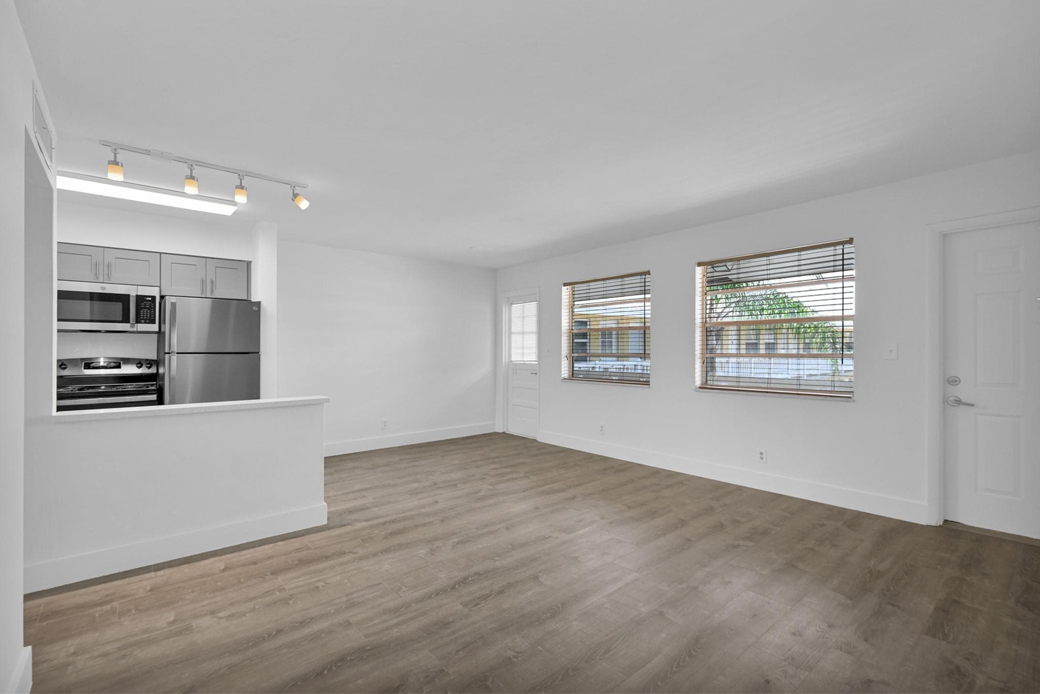 4051 NE 13th Avenue 69, Oakland Park, FL 33334 — photo 16 of 42