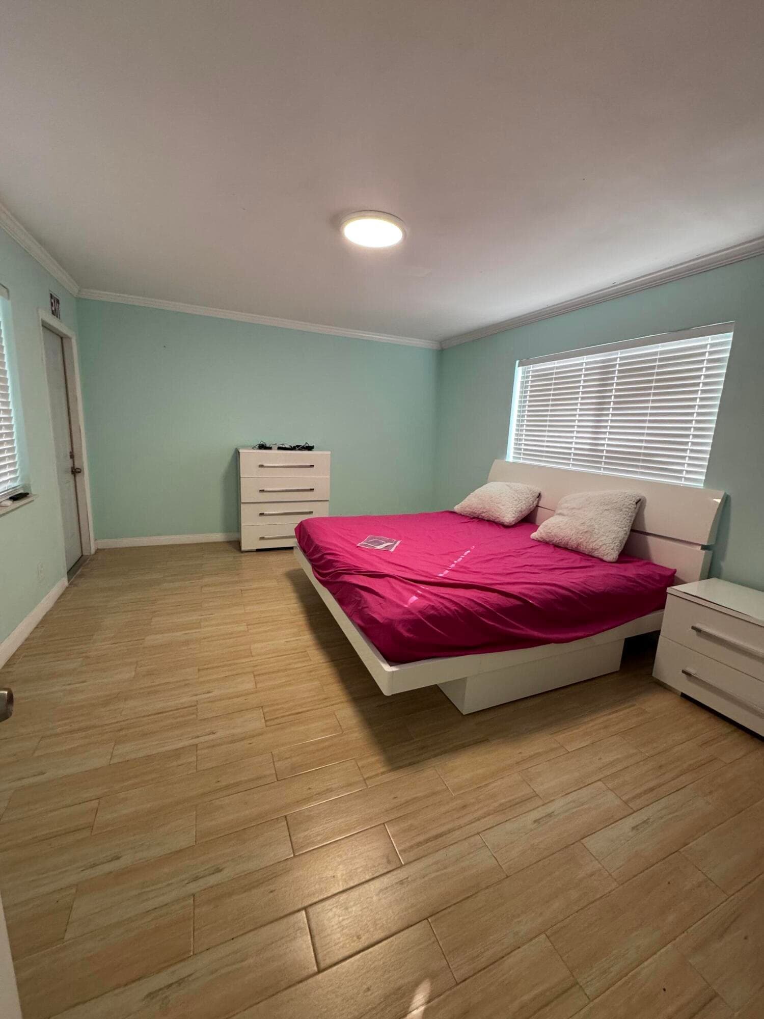 323 Monroe Street 1-6, Hollywood, FL — photo 7 of 7