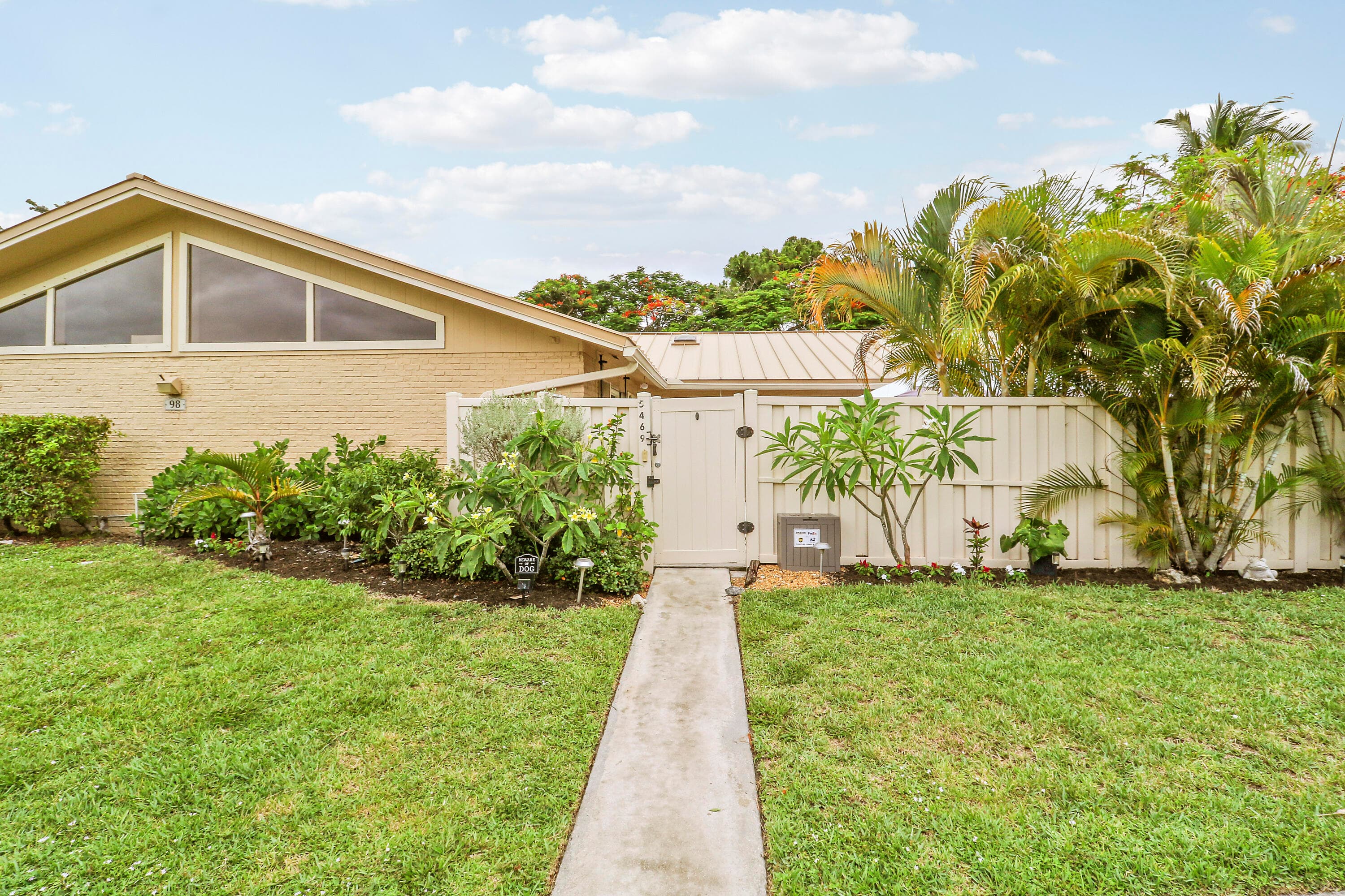 5469 Eagle Lake Drive, Palm Beach Gardens, FL 33418 — photo 2 of 71