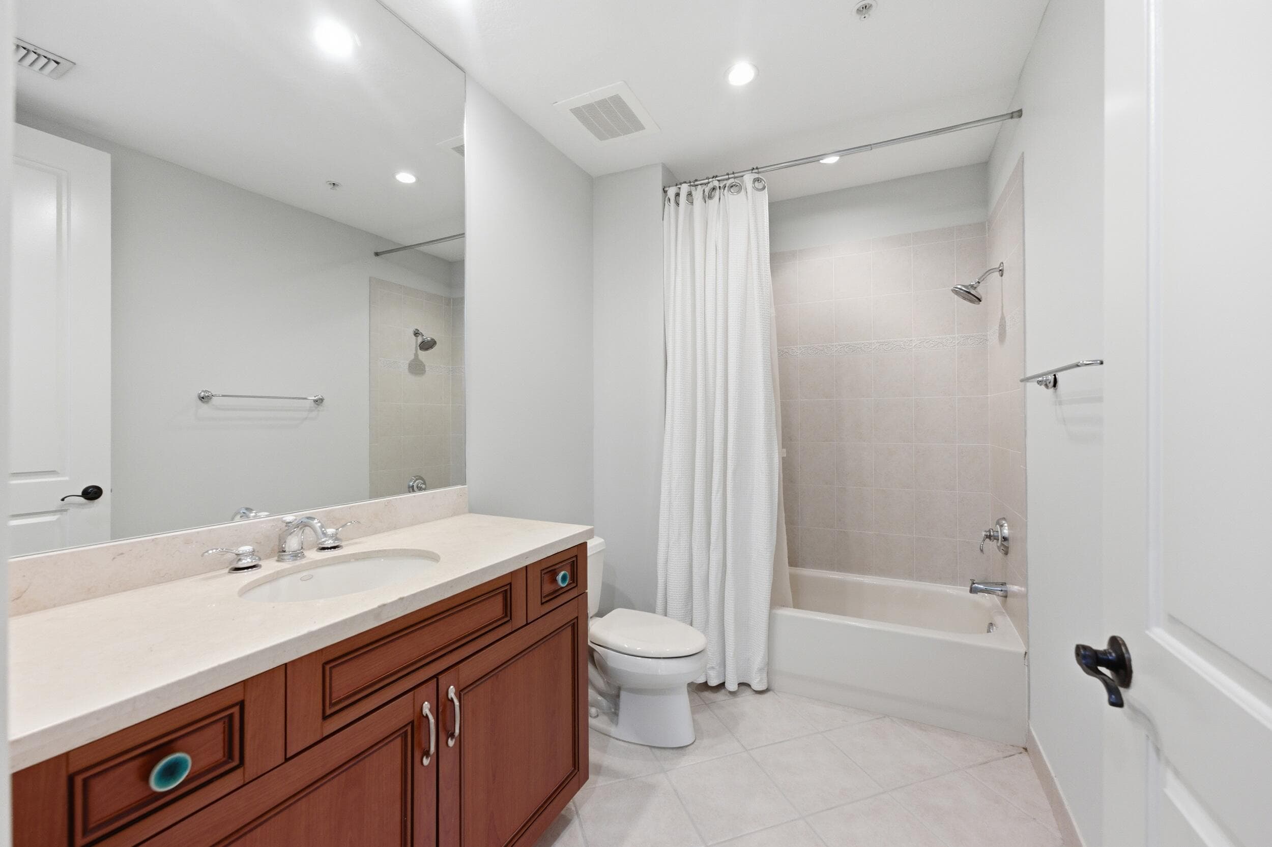 200 NE 2nd Avenue 316, Delray Beach, FL 33444 — photo 22 of 30