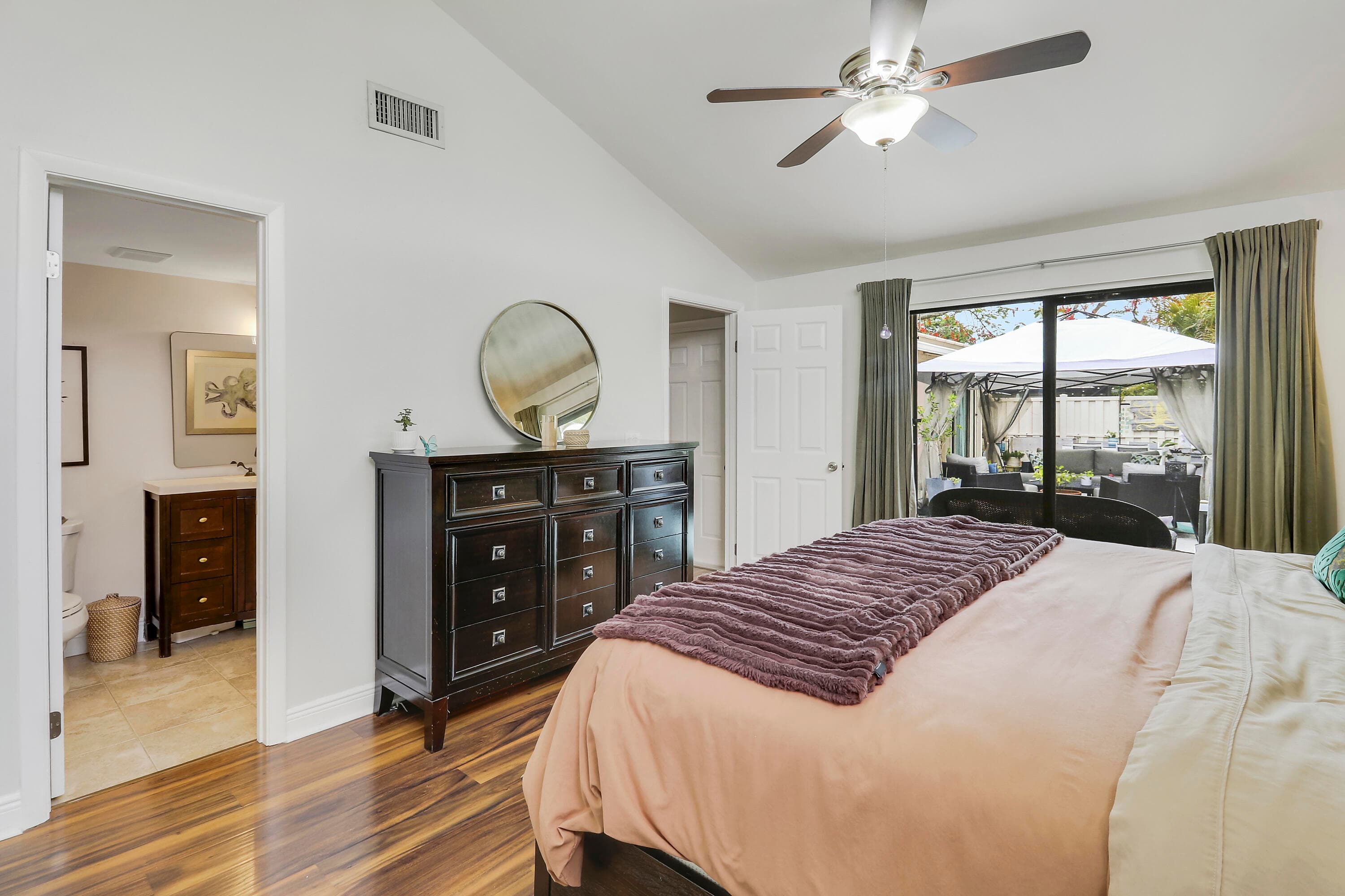 5469 Eagle Lake Drive, Palm Beach Gardens, FL 33418 — photo 34 of 71