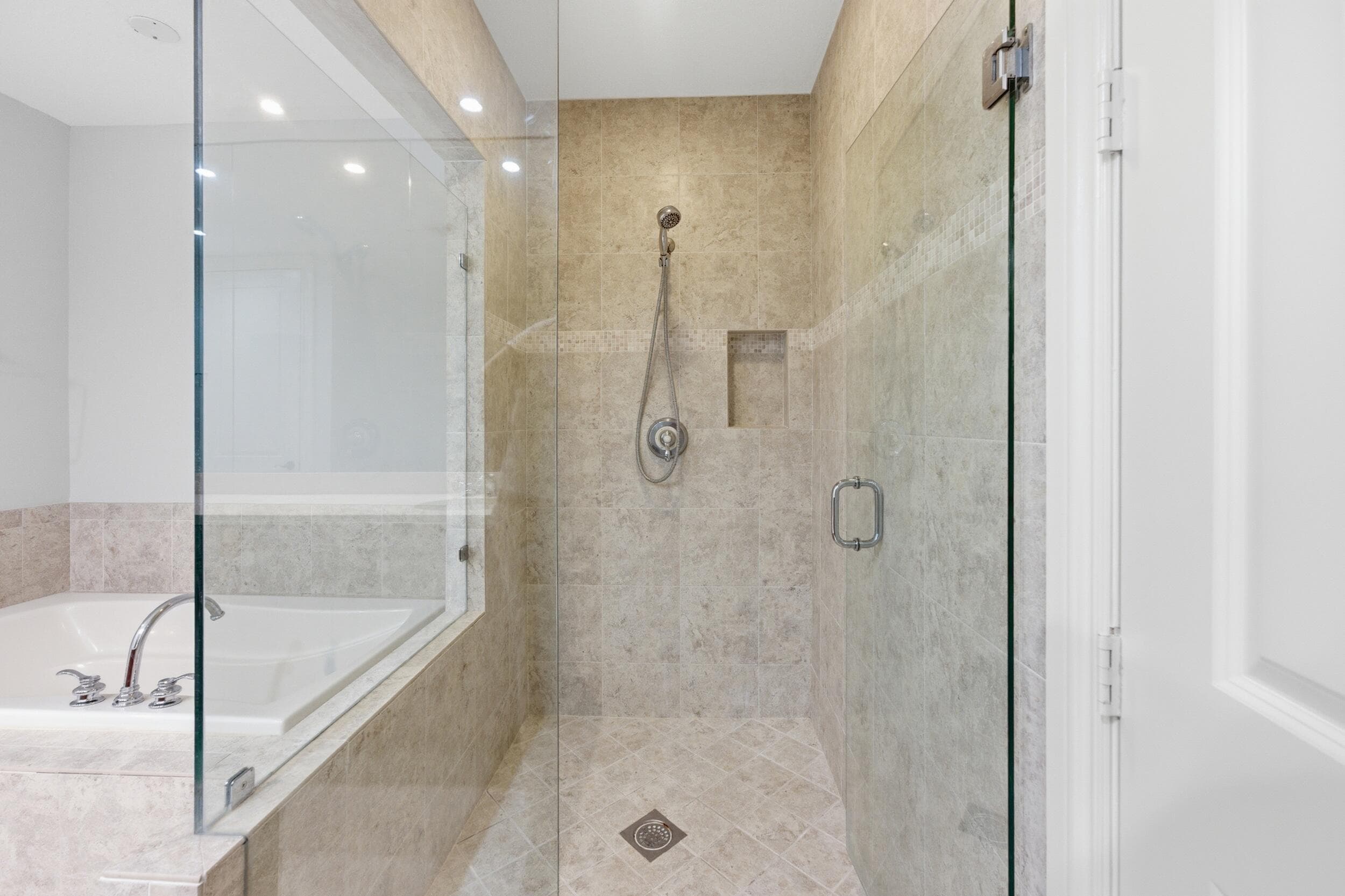 200 NE 2nd Avenue 316, Delray Beach, FL 33444 — photo 18 of 30