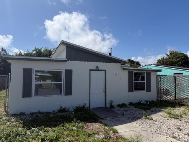 1214 Highview Road, Lake Worth, FL 33462 — photo 2 of 29