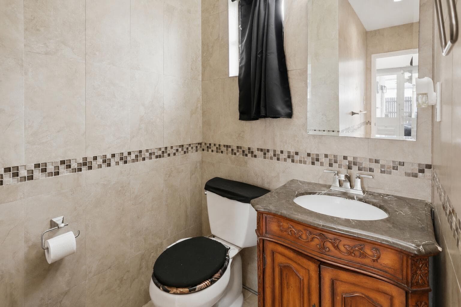 6448 Custer Street, Hollywood, FL 33024 — photo 9 of 24