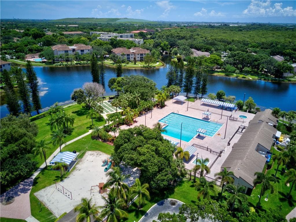 2486 NW 49th Terrace 762, Coconut Creek, FL 33063 — photo 2 of 44