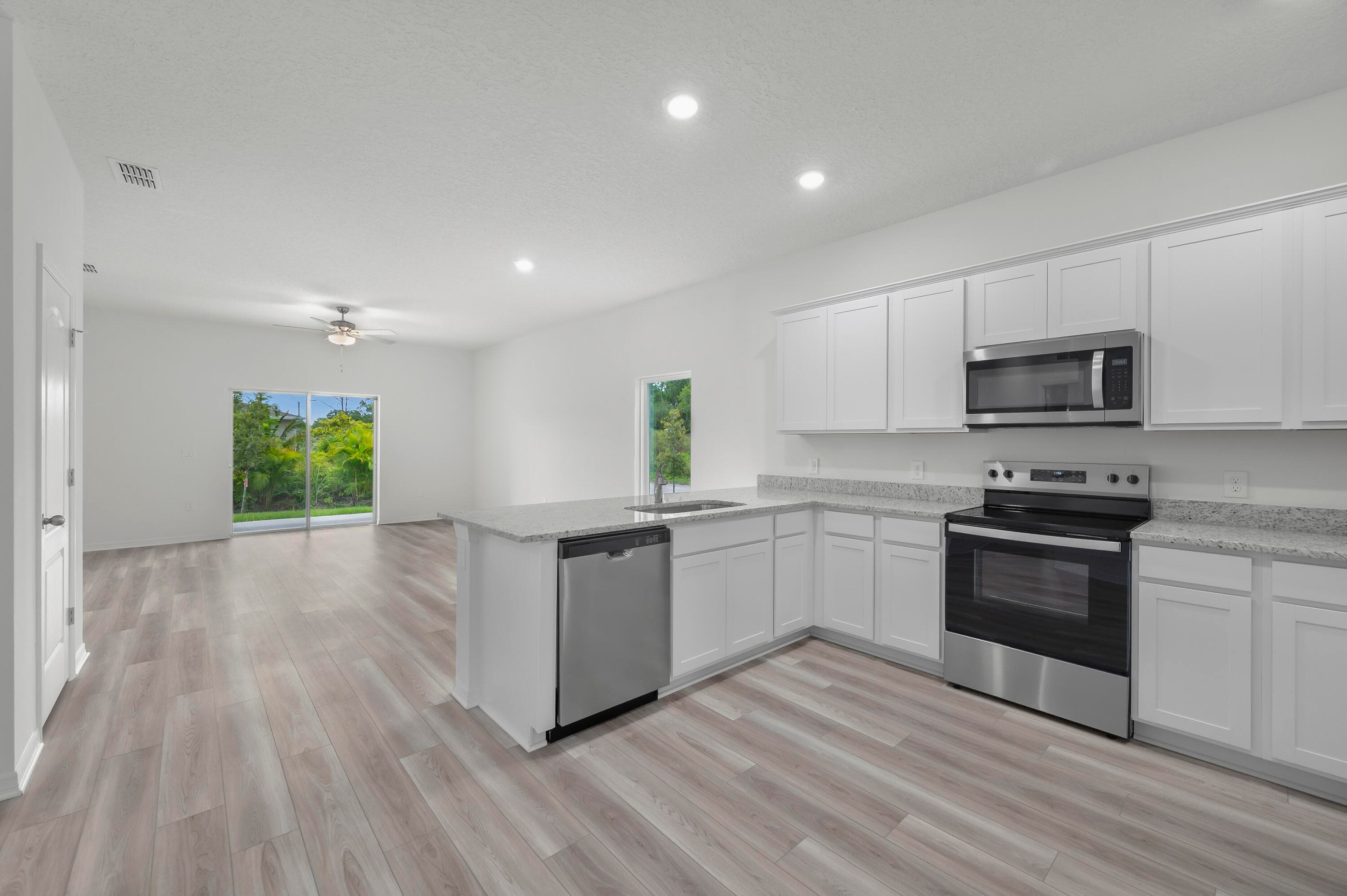 8416 100th Avenue, Vero Beach, FL 32967 — photo 6 of 23