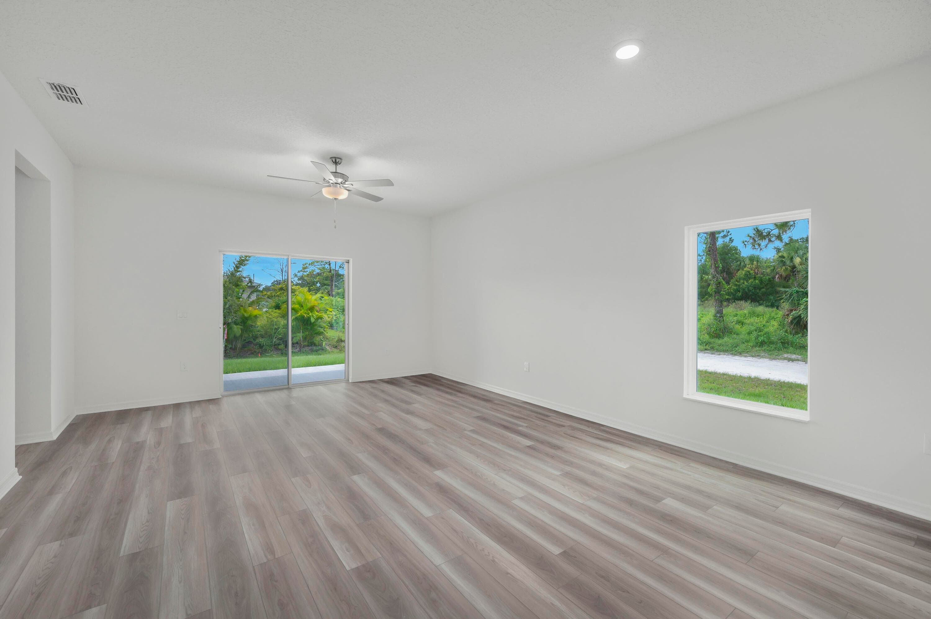 8416 100th Avenue, Vero Beach, FL 32967 — photo 14 of 23
