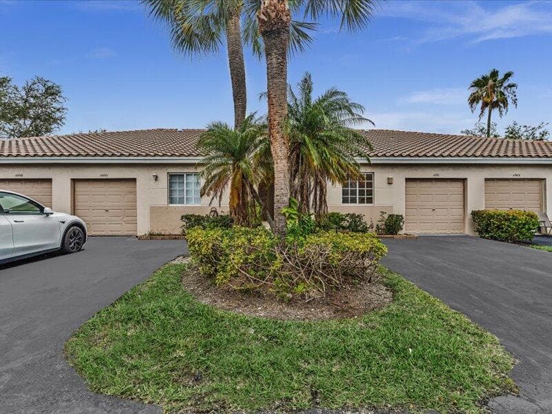 4991 SW 32nd Avenue 4991, Dania Beach, FL 33312 — photo 3 of 47