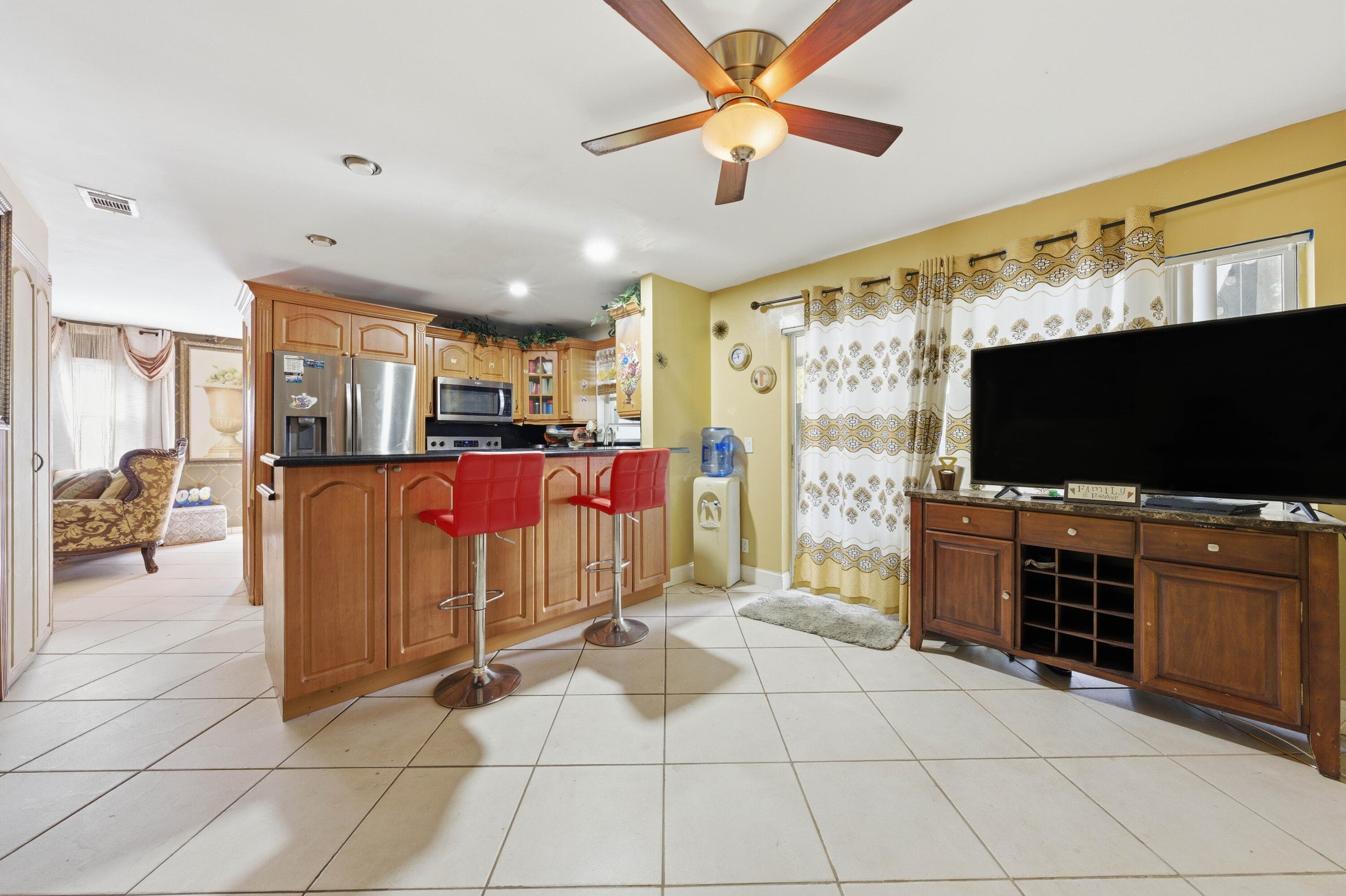 6582 Bayfront Drive, Margate, FL 33063 — photo 24 of 40