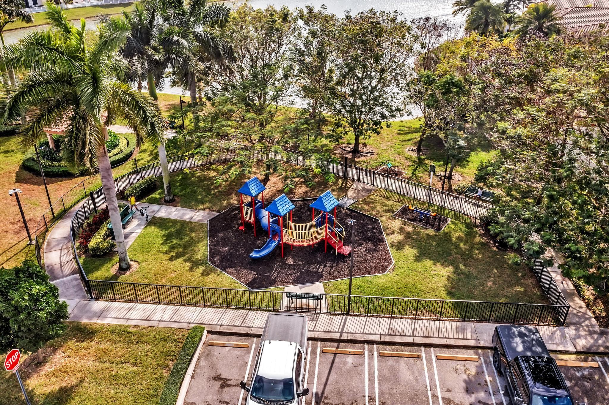 3320 W 90th Street, Hialeah, FL 33018 — photo 4 of 47