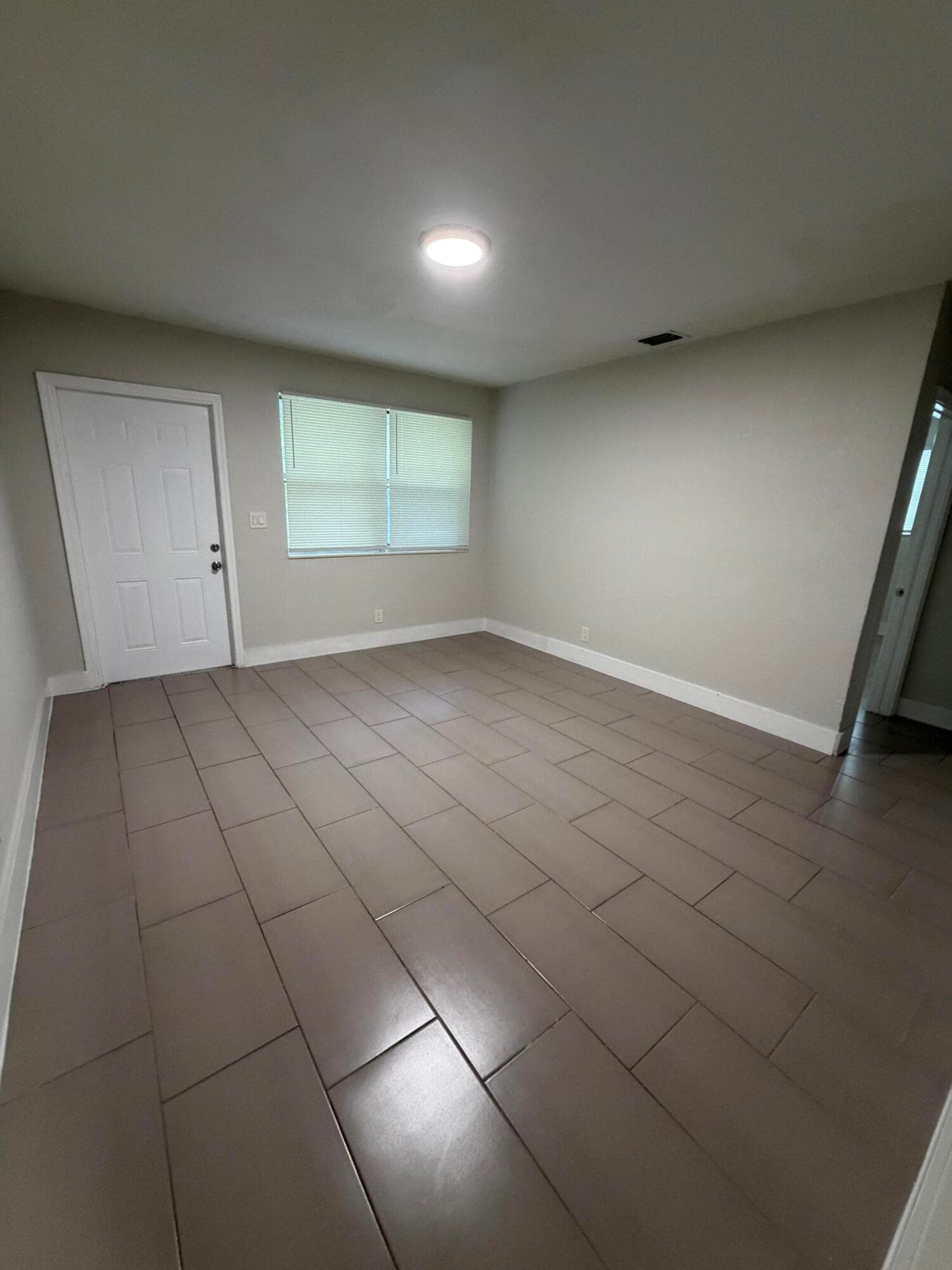110 SW 7th Avenue #2, Dania Beach, FL 33004 — photo 2 of 6