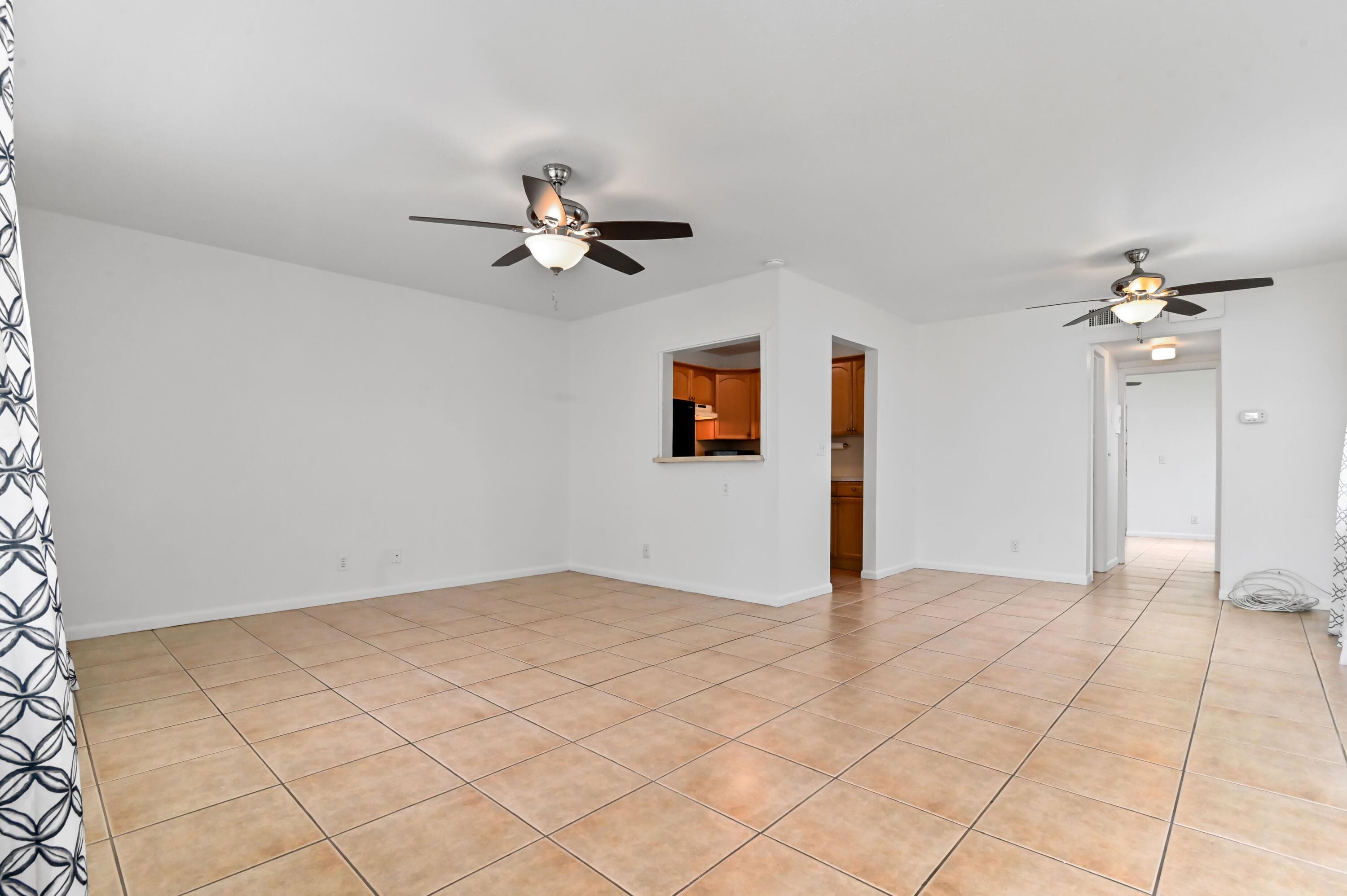 149 Coventry G, West Palm Beach, FL 33417 — photo 3 of 21