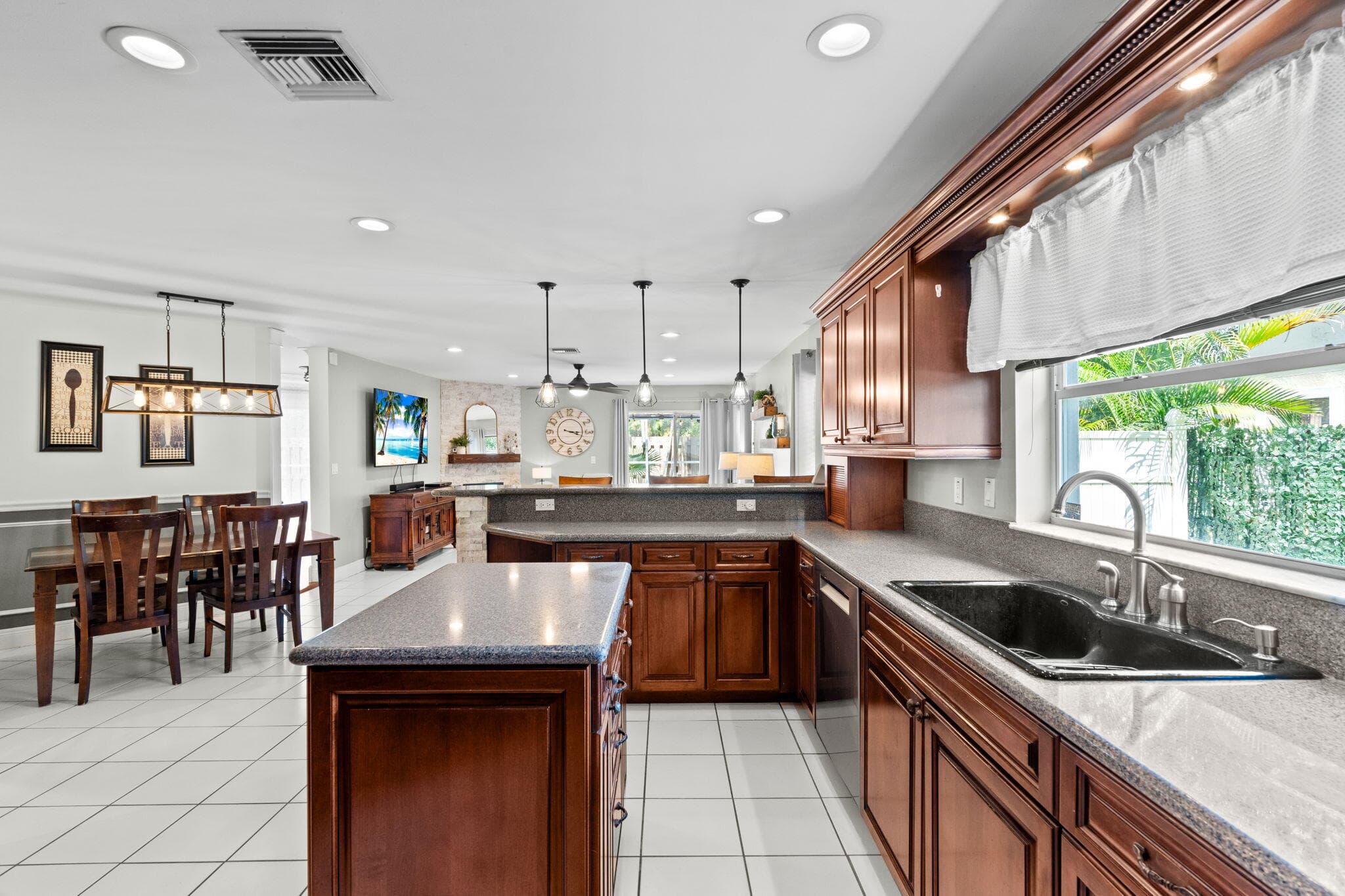 6220 NW 58th Way, Parkland, FL 33067 — photo 15 of 37