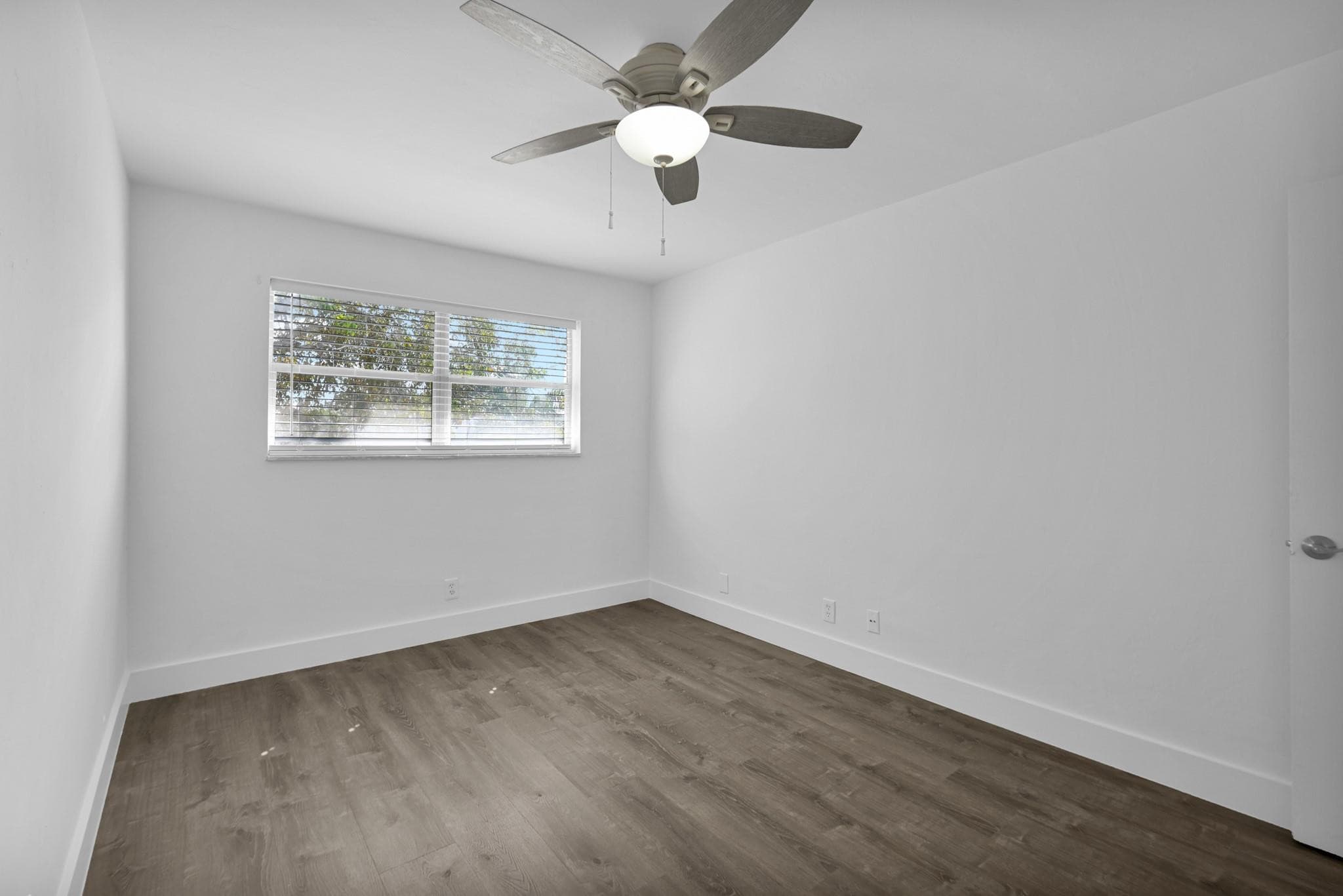 4051 NE 13th Avenue, Oakland Park, FL 33334 — photo 20 of 42