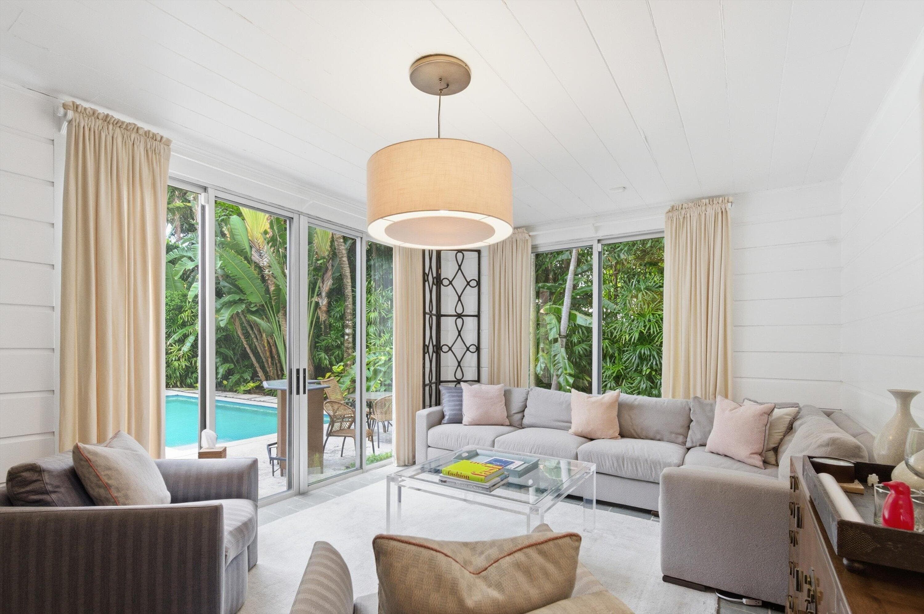 258 Pendleton Avenue, Palm Beach, FL 33480 — photo 5 of 39