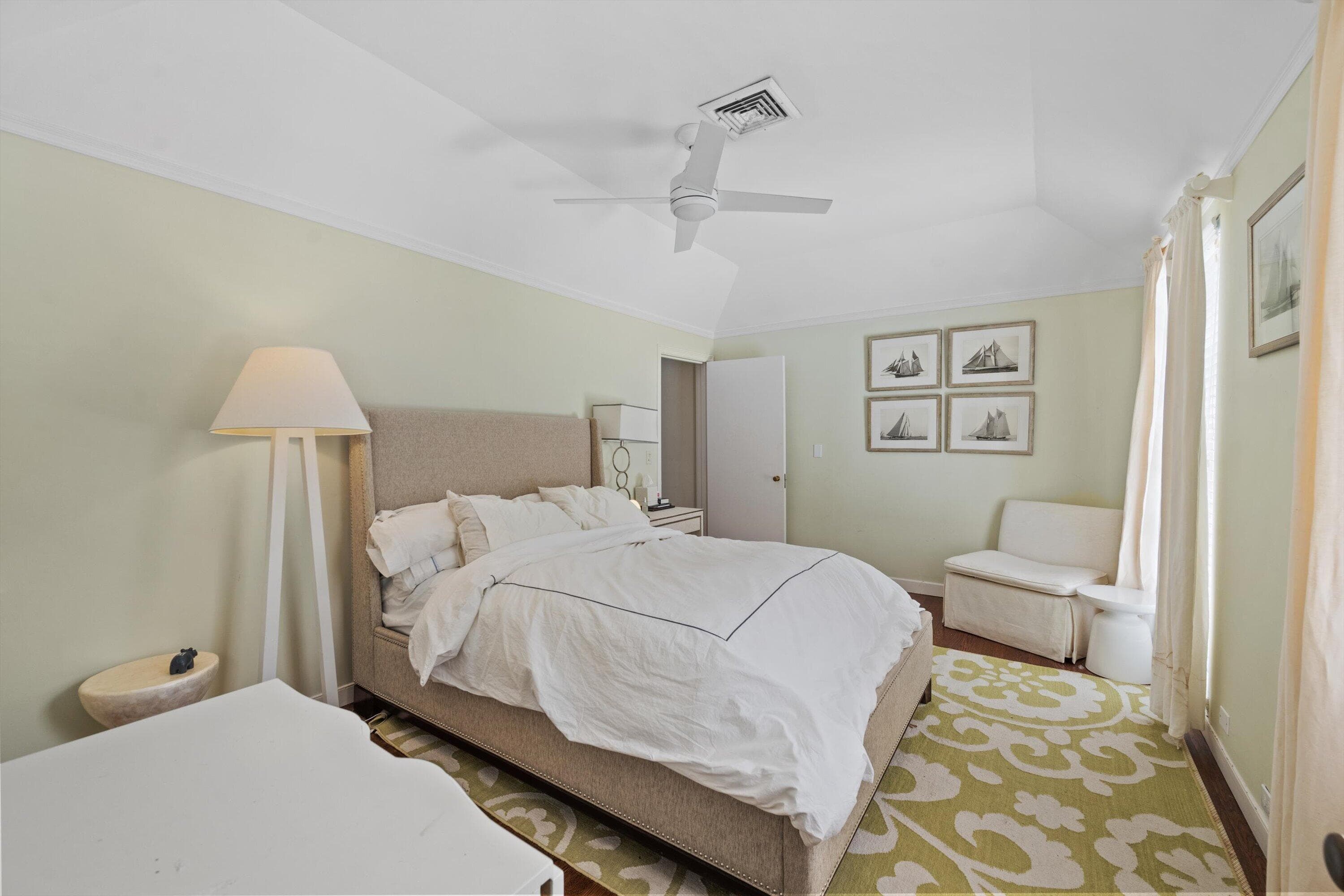 258 Pendleton Avenue, Palm Beach, FL 33480 — photo 19 of 39