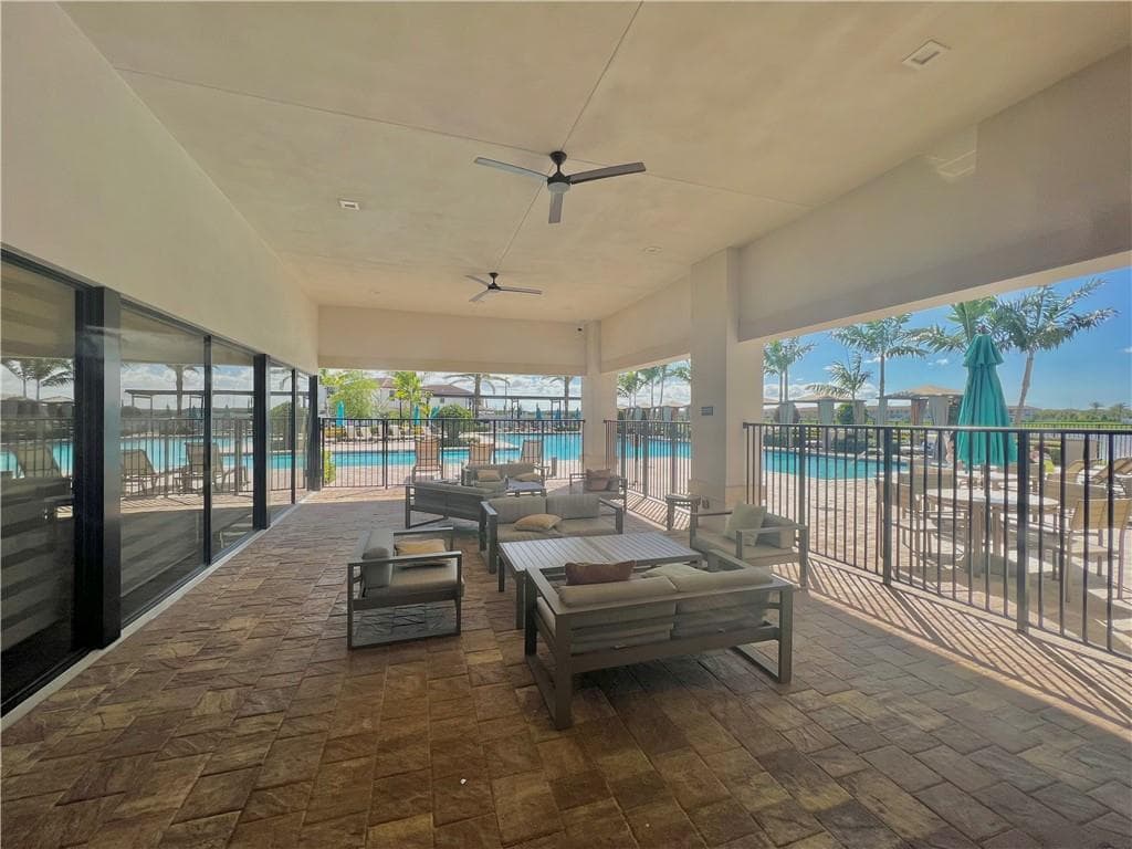 10490 W 33rd Way, Hialeah, FL 33018 — photo 16 of 20