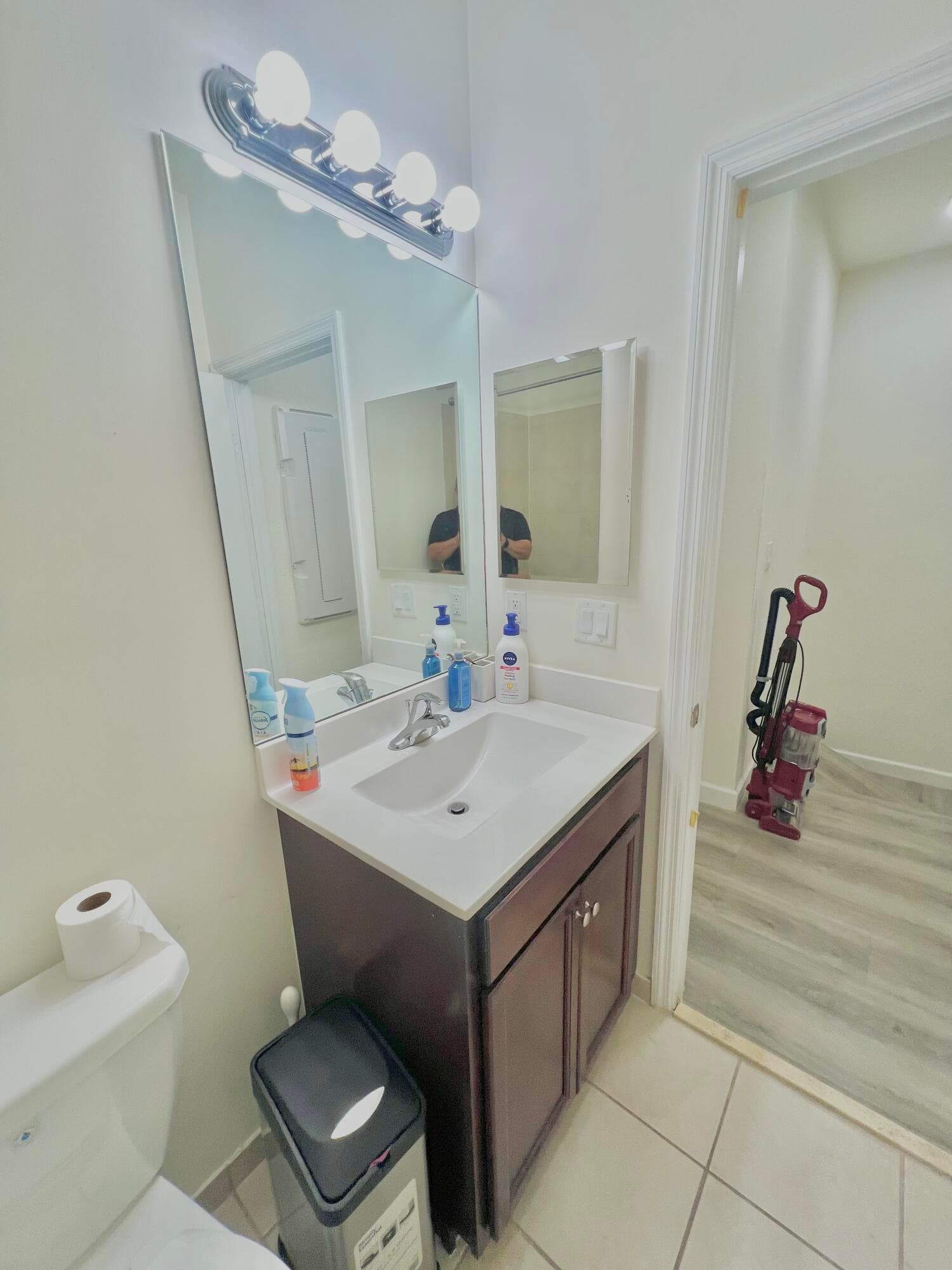 10490 W 33rd Way, Hialeah, FL 33018 — photo 9 of 20