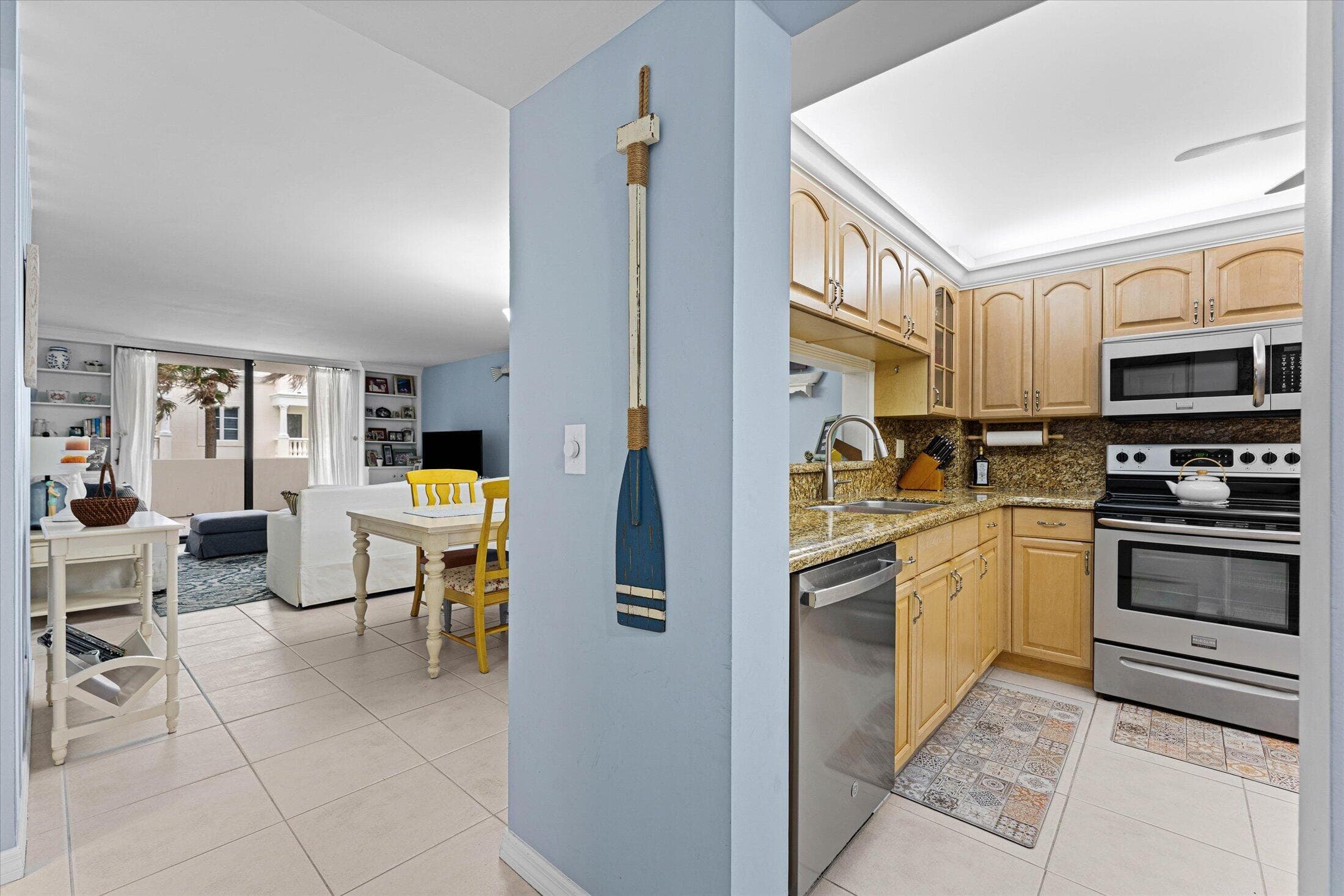 145 S Ocean Avenue 208, Palm Beach Shores, FL 33404 — photo 5 of 39