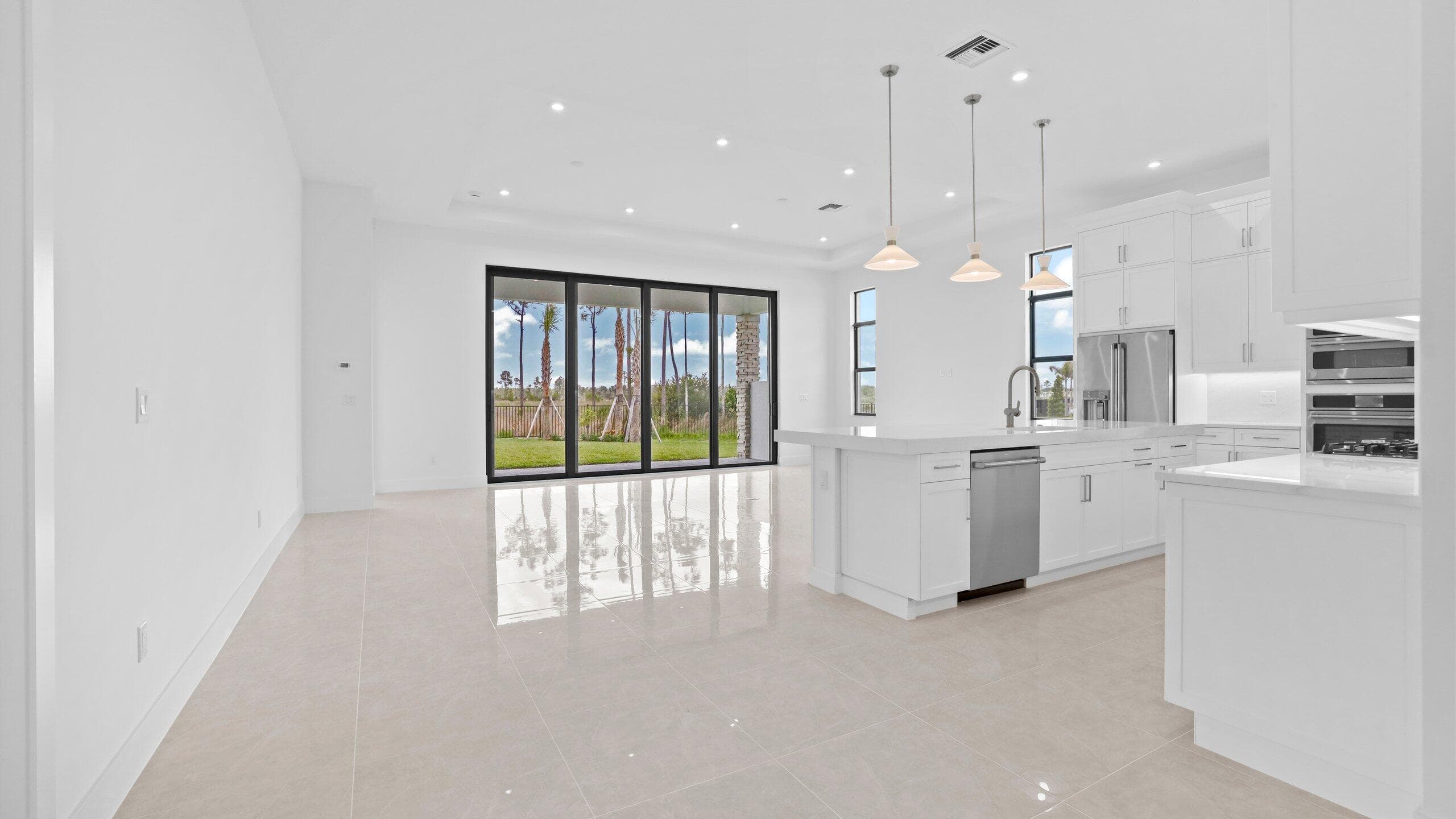 13928 Vivant Drive, Palm Beach Gardens, FL 33412 — photo 5 of 45