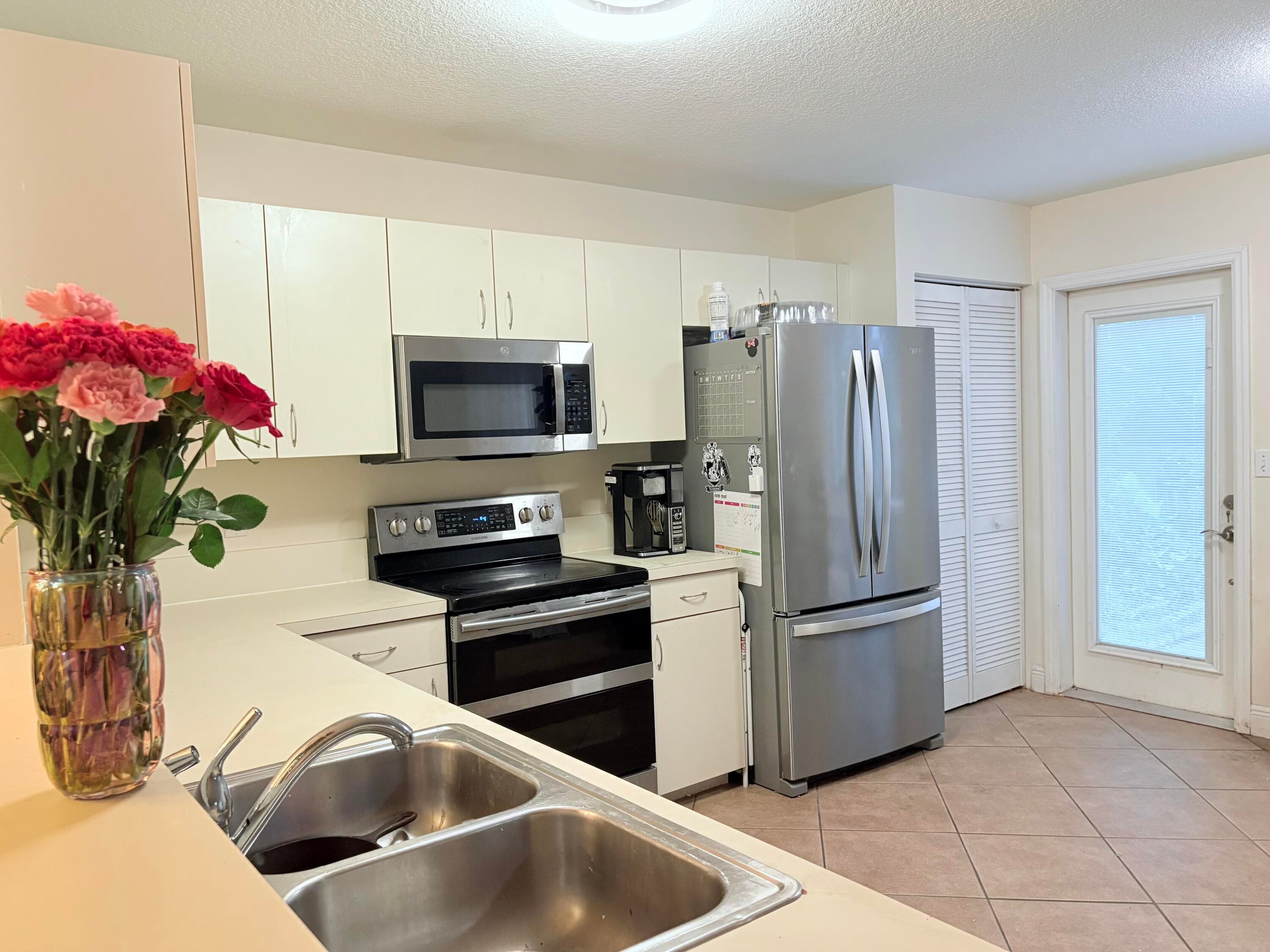 72 Fairway Lane, Royal Palm Beach, FL 33411 — photo 4 of 17