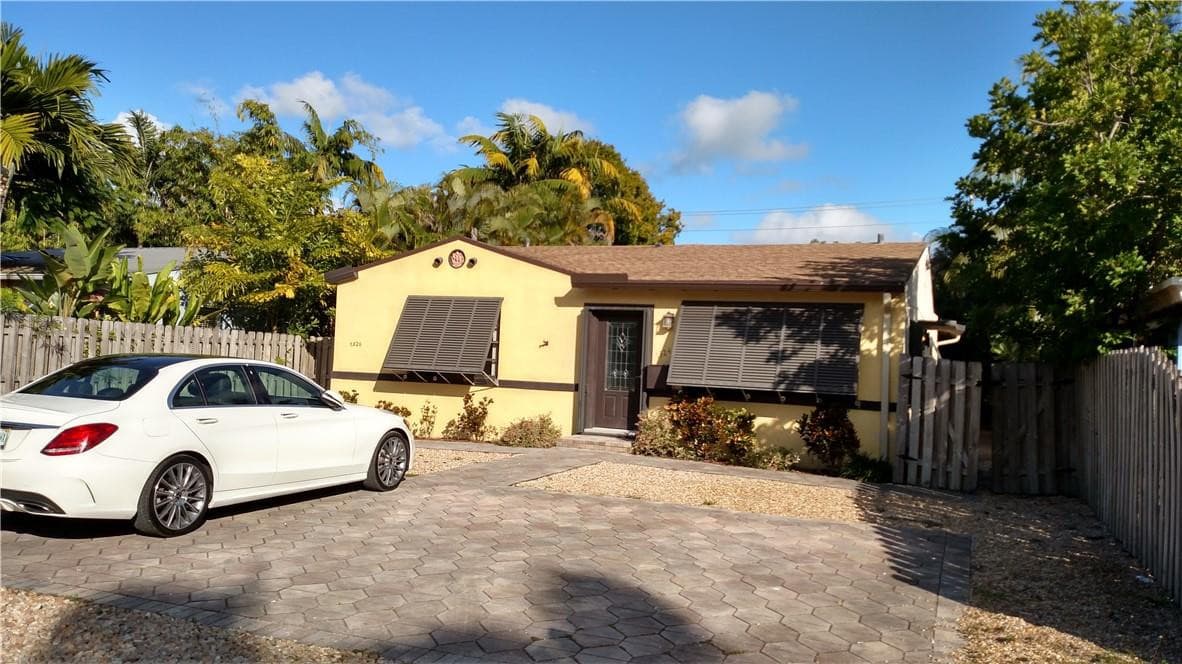 1324 NE 16th Terrace, Fort Lauderdale, FL 33334 — photo