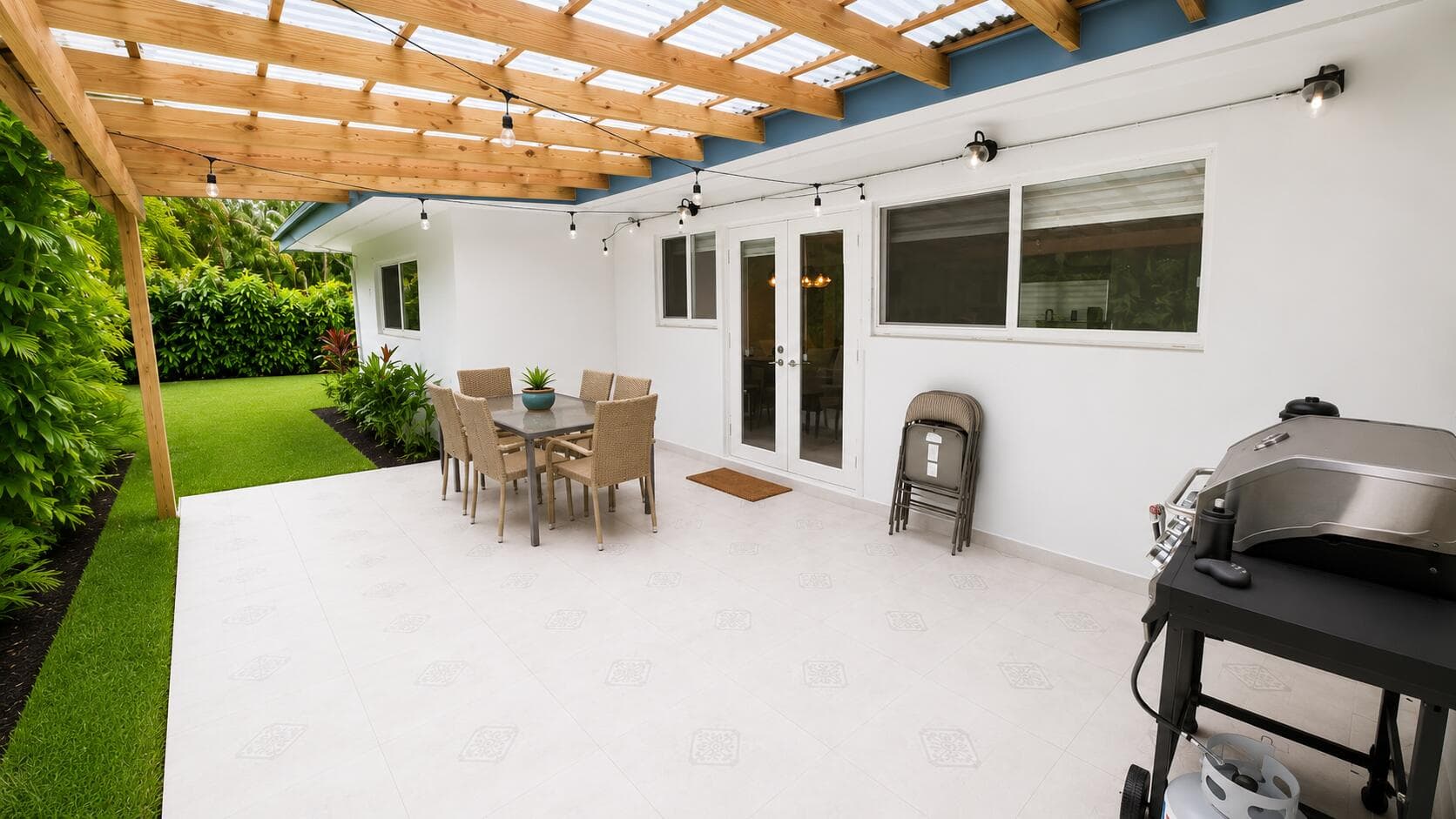 2130 NE 191st Drive, North Miami Beach, FL 33179 — photo 10 of 12